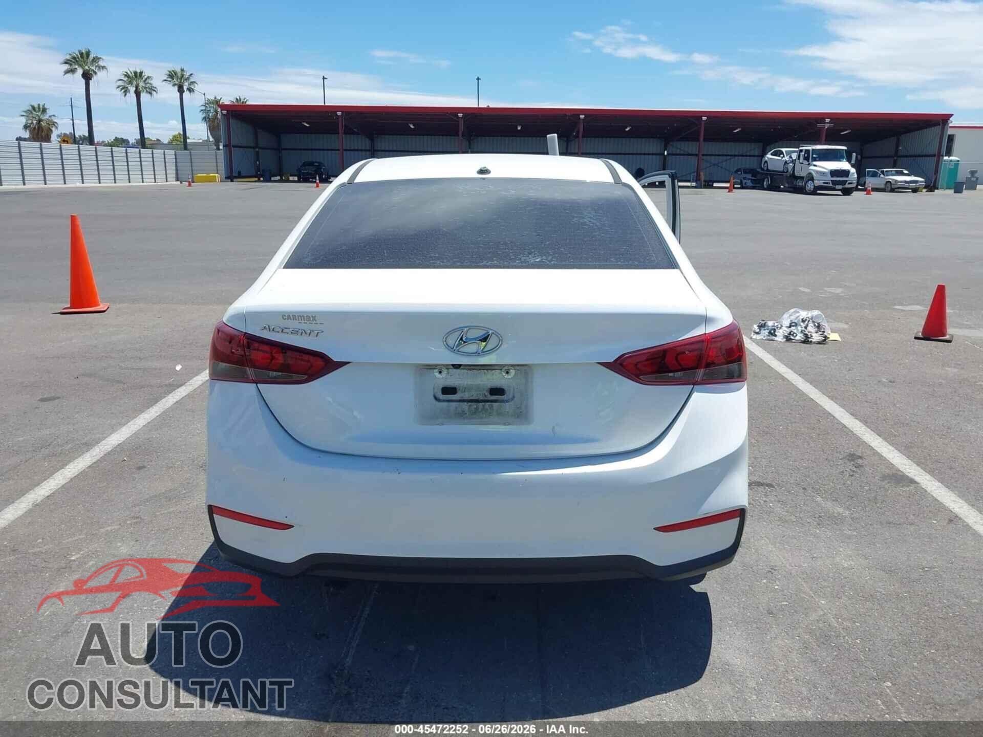 HYUNDAI ACCENT 2018 - 3KPC24A33JE032859