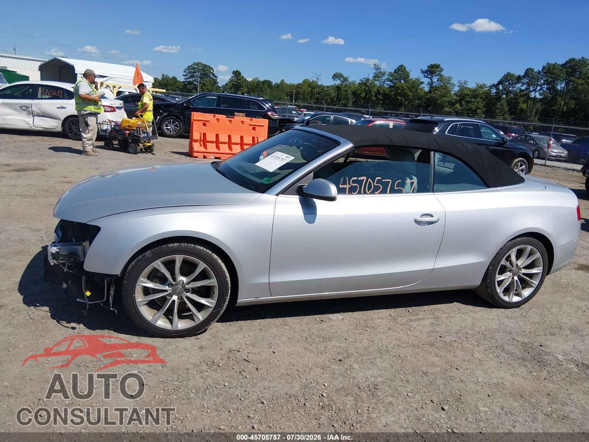 AUDI A5 2013 - WAULFAFH0DN008295