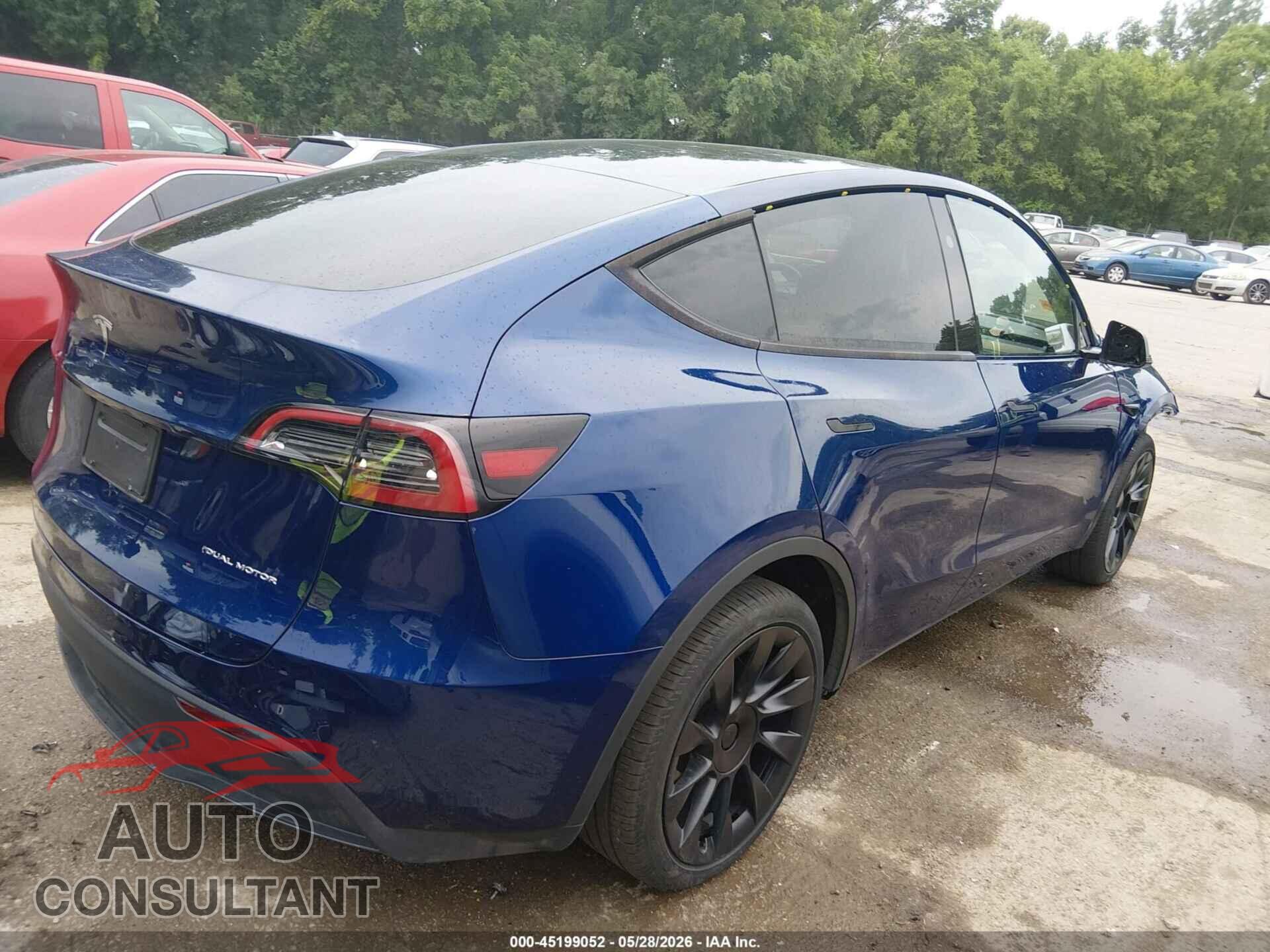 TESLA MODEL Y 2024 - 7SAYGDEE0RA250153