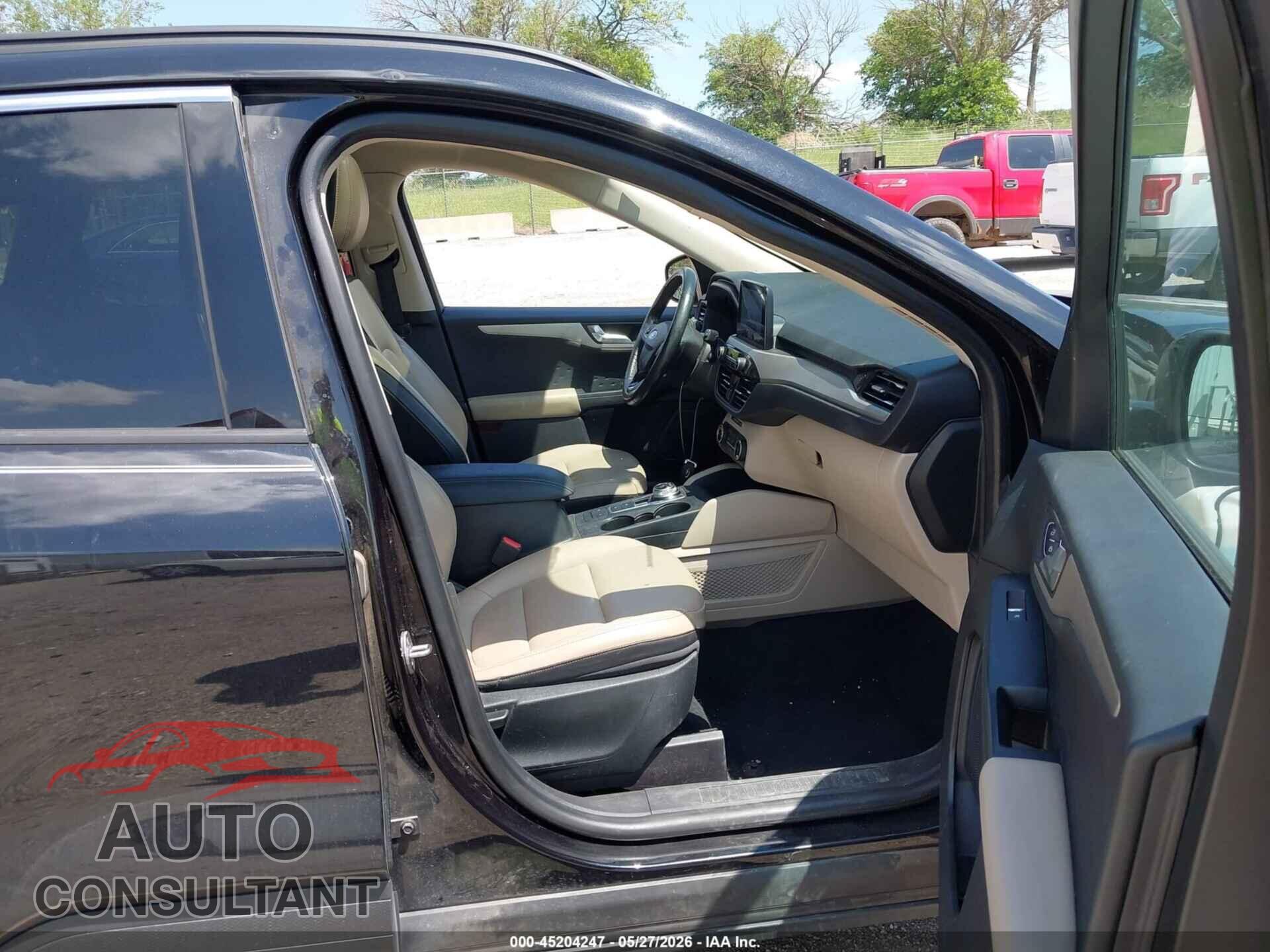 FORD ESCAPE 2020 - 1FMCU0H63LUA25946