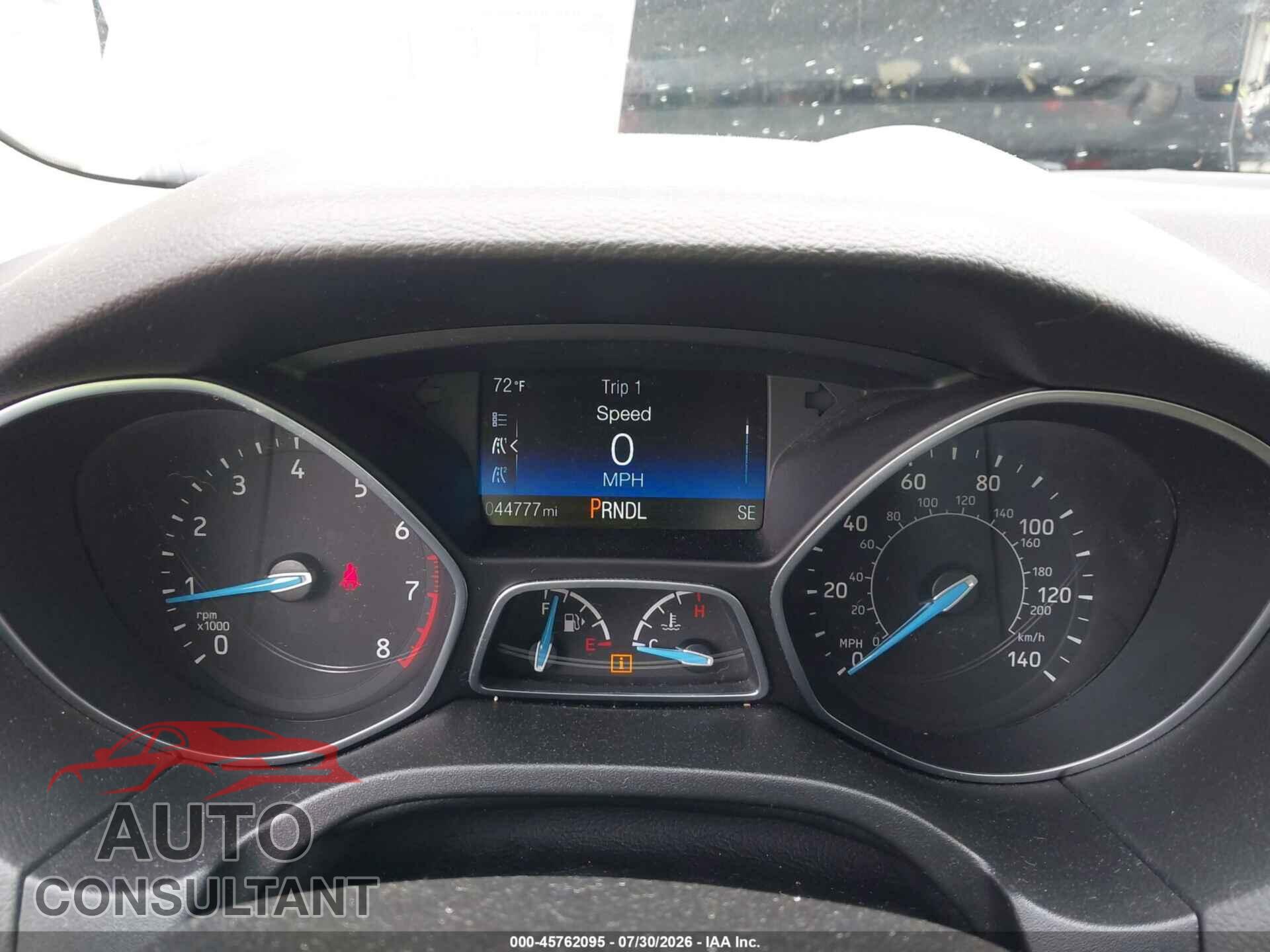 FORD FOCUS 2017 - 1FADP3F24HL320154