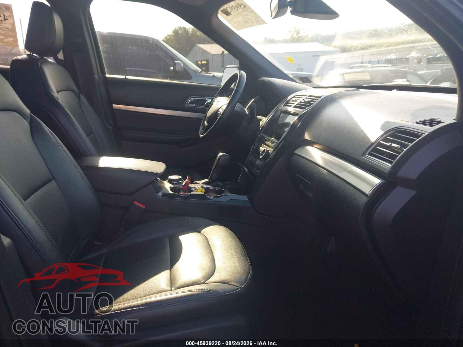 FORD EXPLORER 2018 - 1FM5K8D88JGC78986