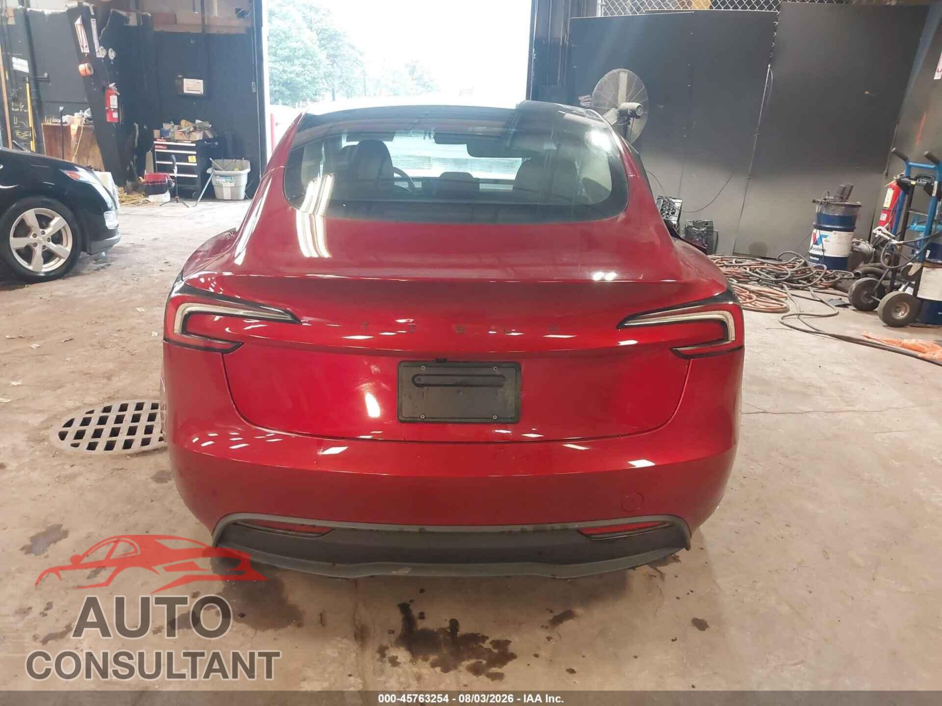 TESLA MODEL 3 2026 - 5YJ3E1EA6TF134586