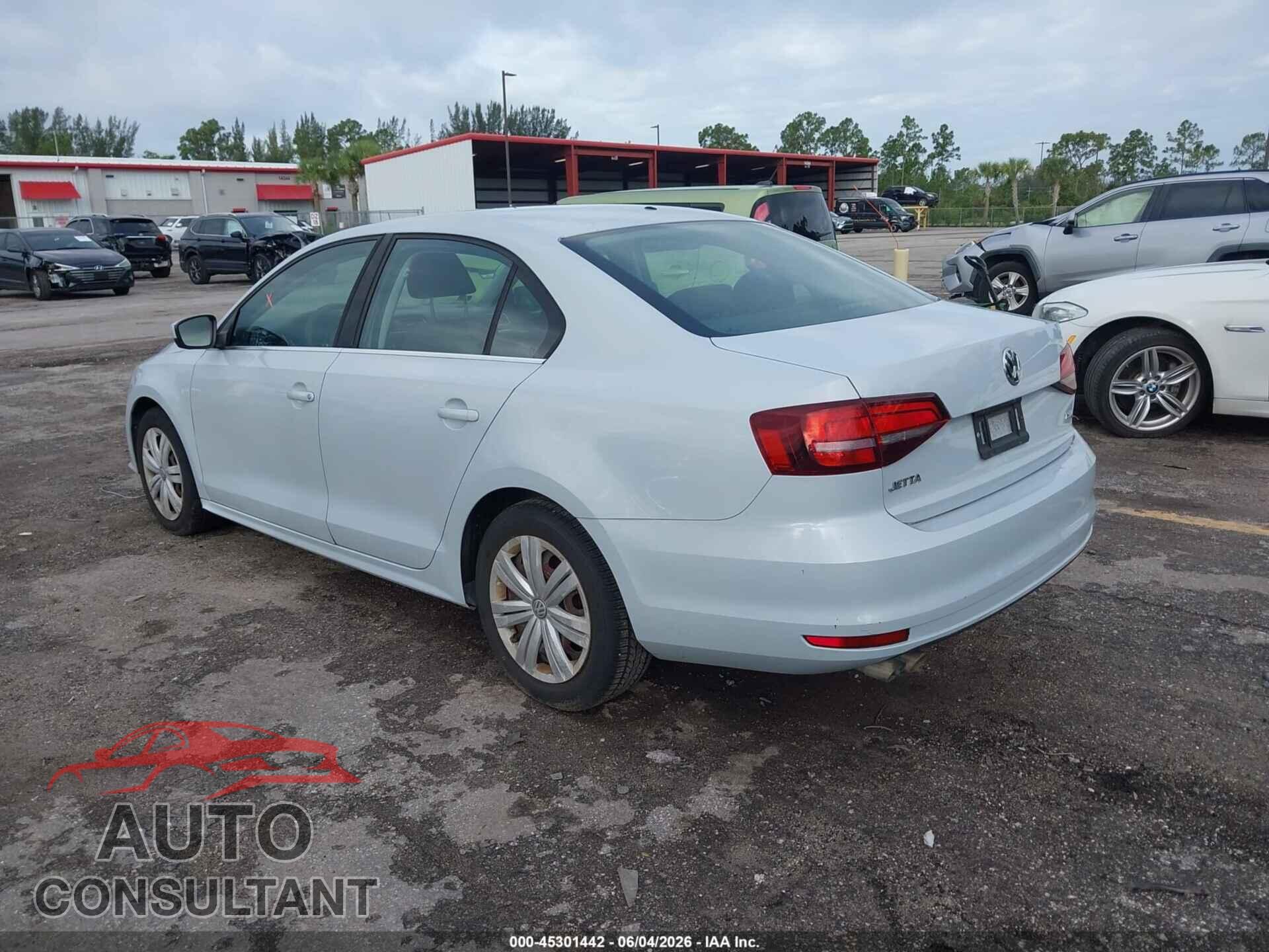 VOLKSWAGEN JETTA 2017 - 3VW2B7AJ3HM259638