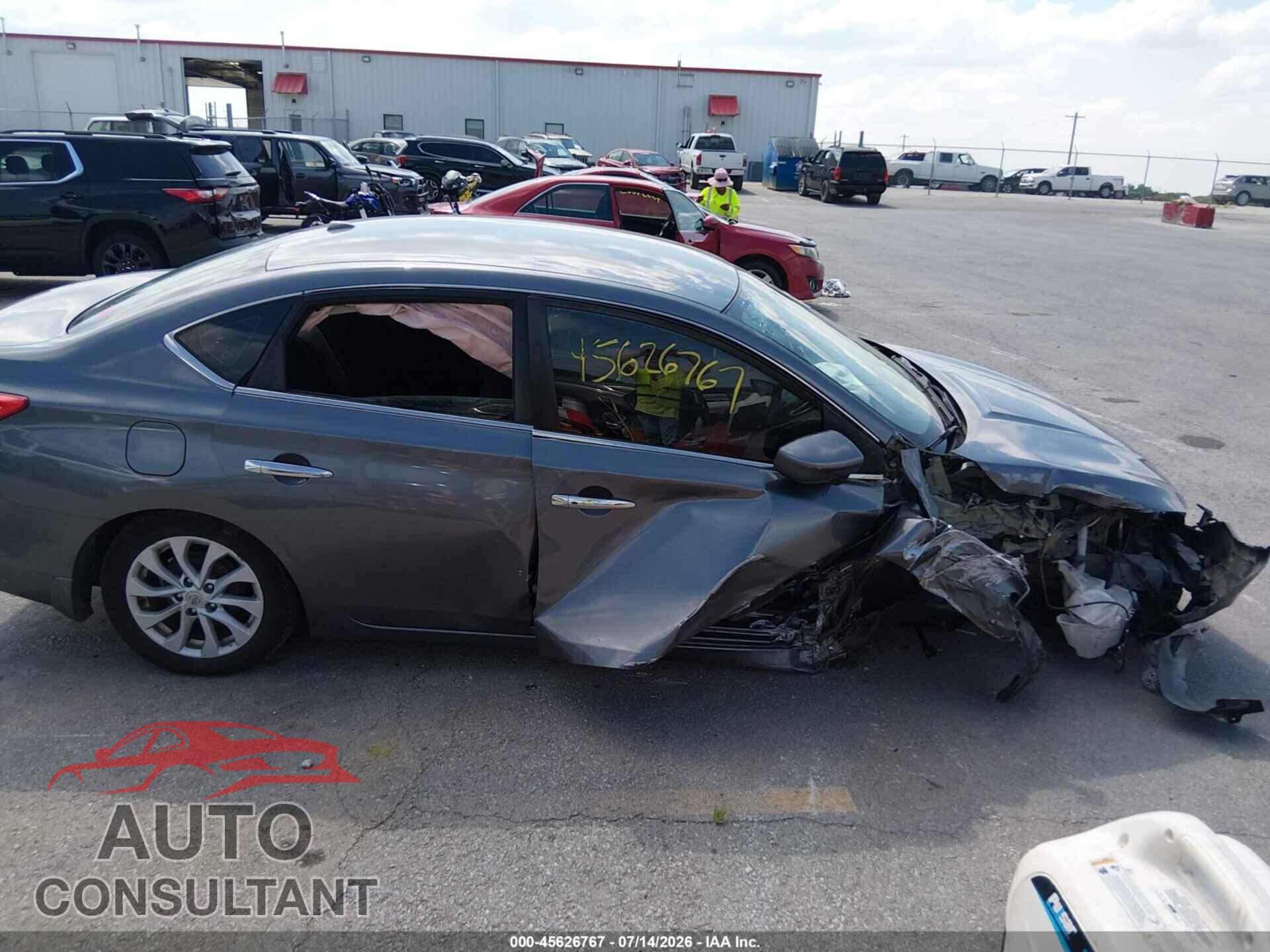 NISSAN SENTRA 2019 - 3N1AB7AP3KL608039
