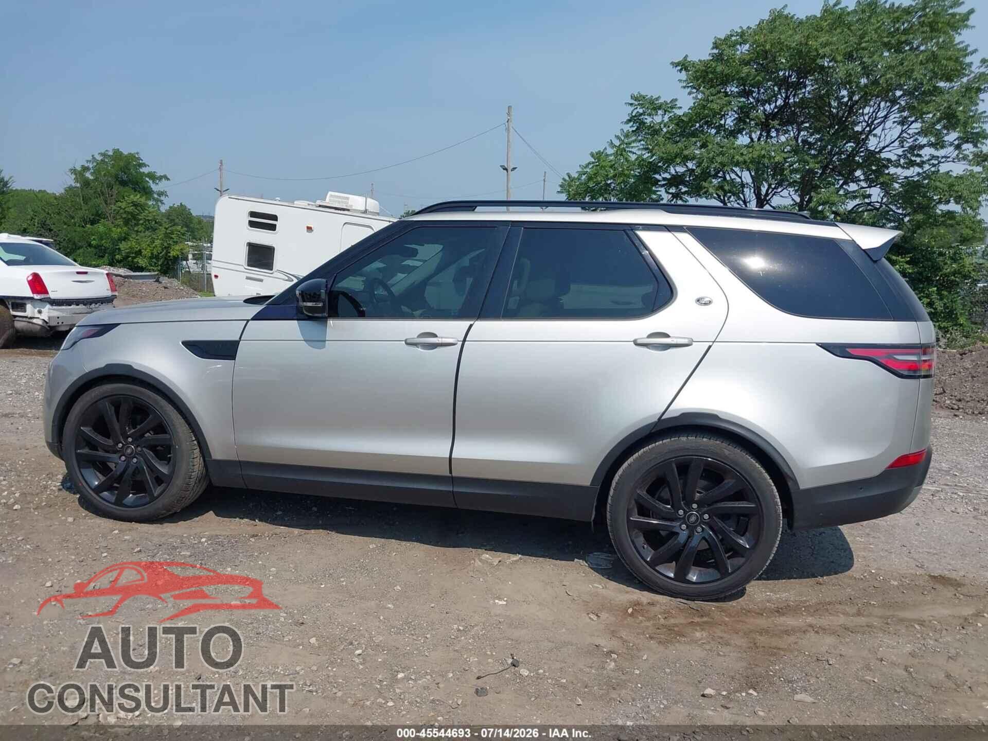 LAND ROVER DISCOVERY 2017 - SALRHBBV3HA041502