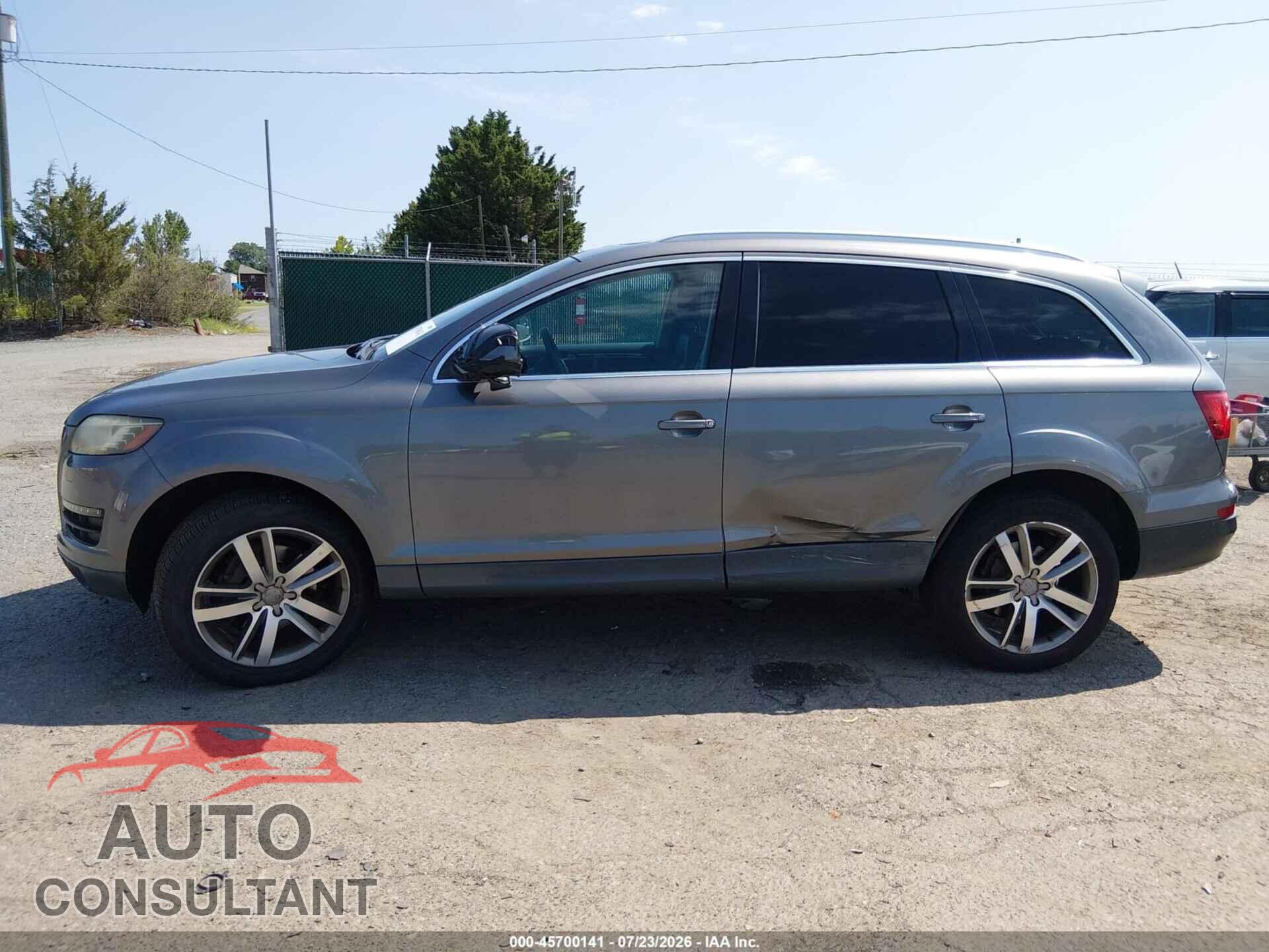 AUDI Q7 2010 - WA1LYAFE4AD007004