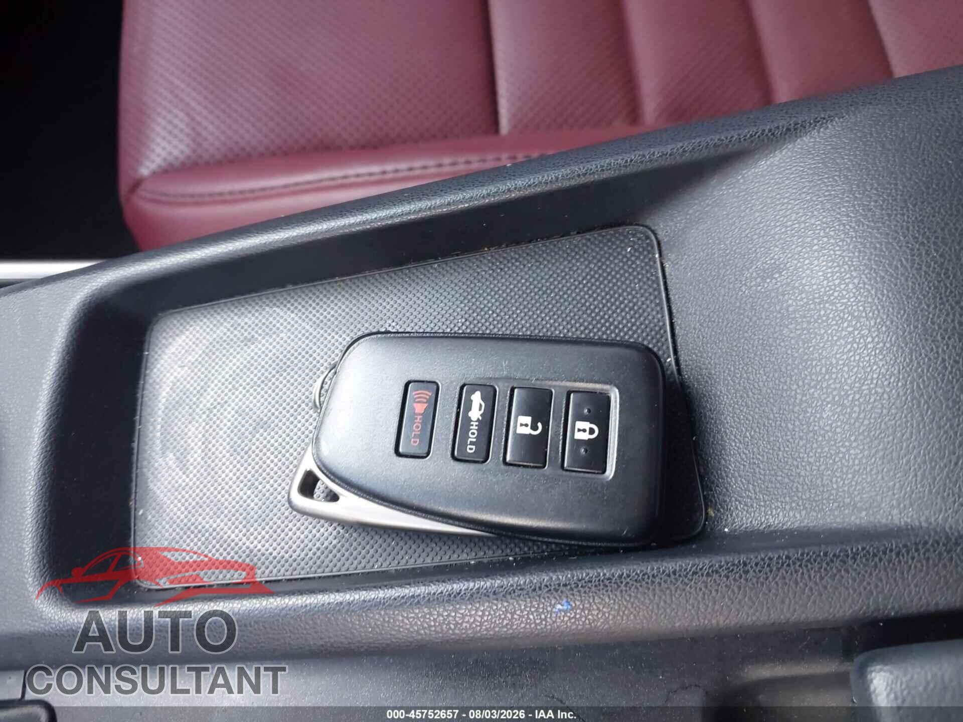 LEXUS IS 200T 2017 - JTHBA1D22H5048796