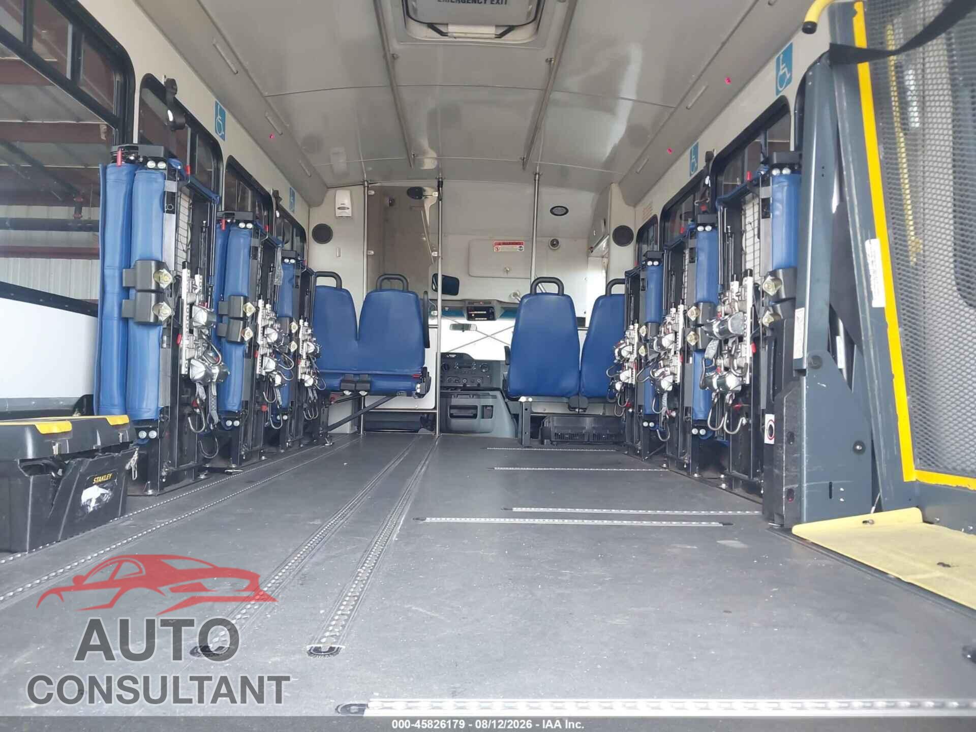 FORD E-450 CUTAWAY 2015 - 1FDFE4FS5FDA07616