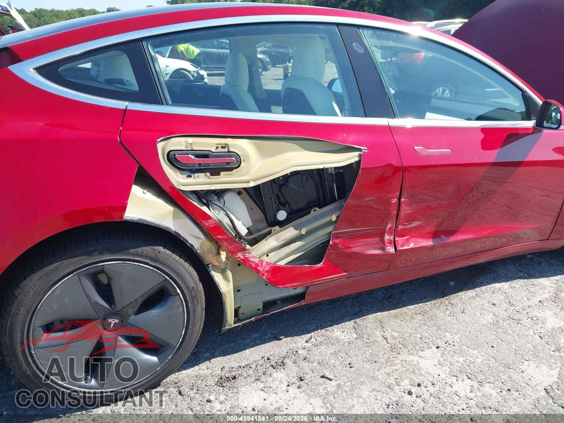 TESLA MODEL 3 2018 - 5YJ3E1EB3JF099608
