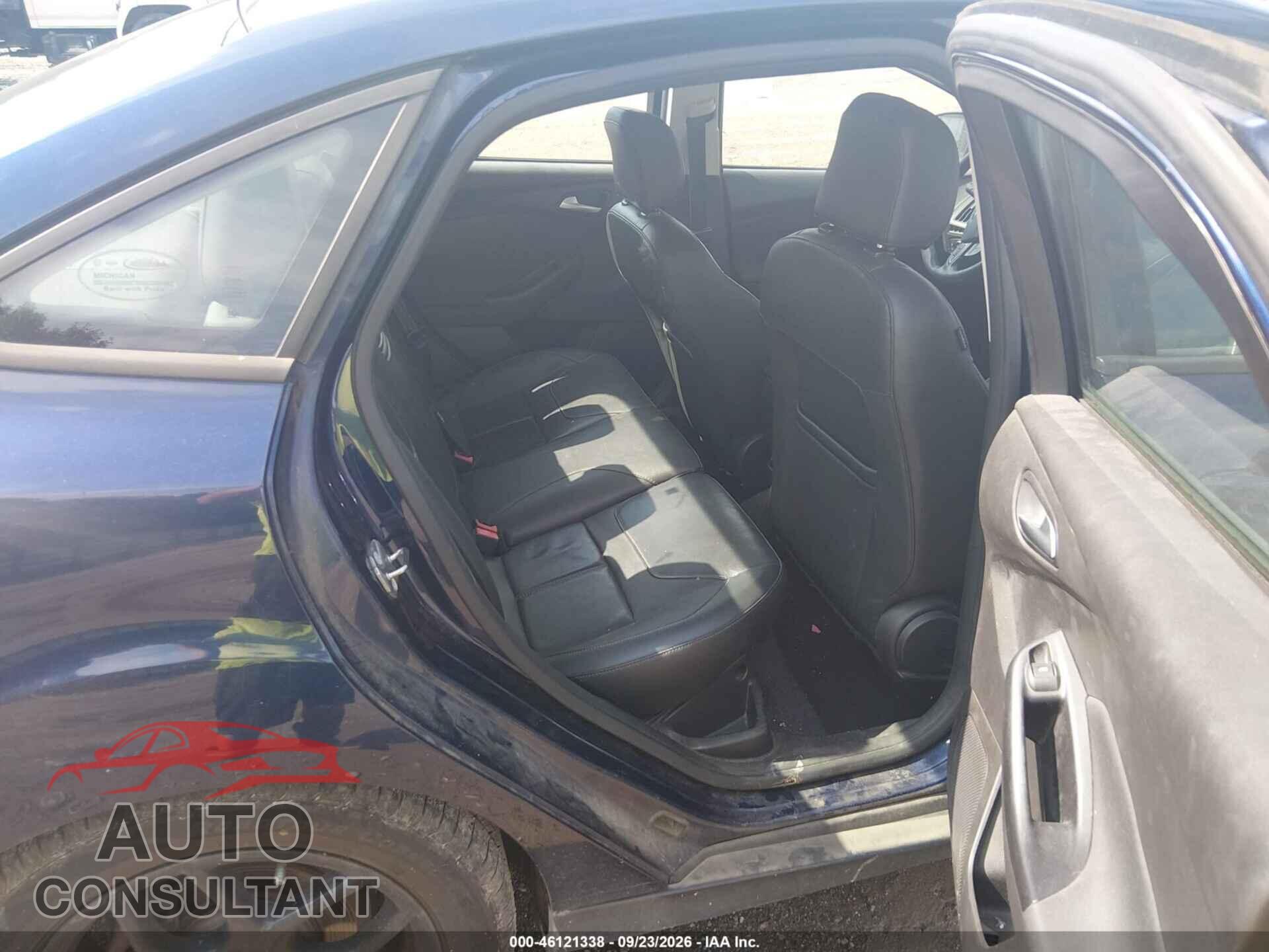 FORD FOCUS 2016 - 1FADP3F21GL330073