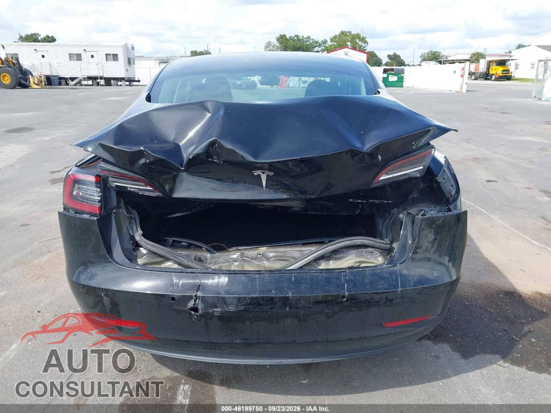 TESLA MODEL 3 2019 - 5YJ3E1EB2KF385385