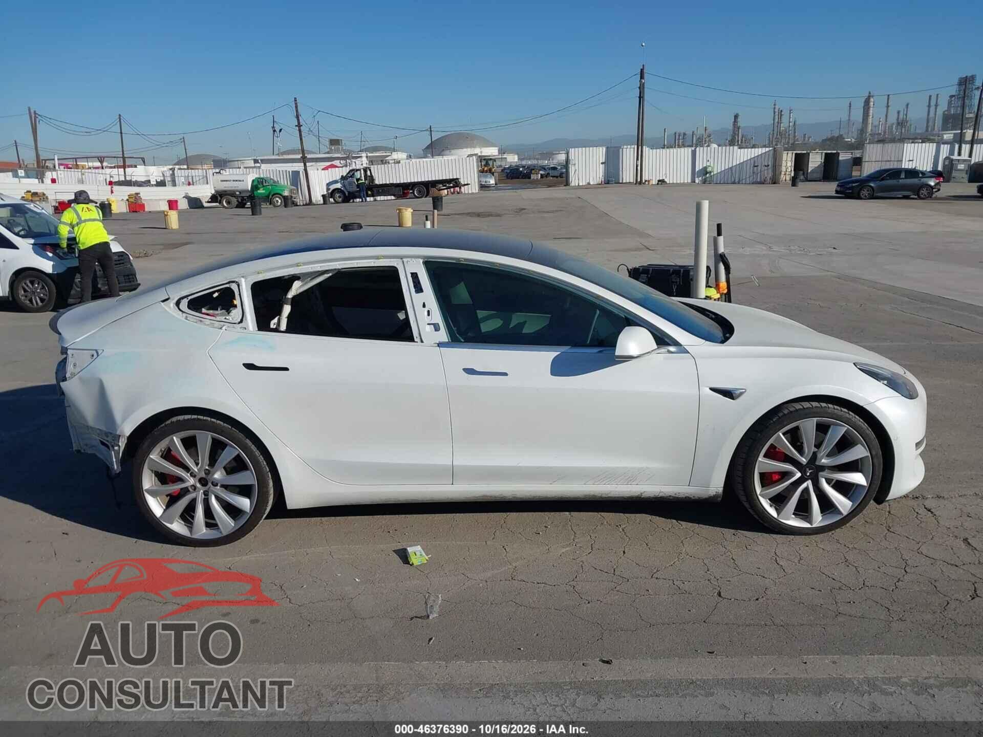TESLA MODEL 3 2019 - 5YJ3E1EB3KF514377