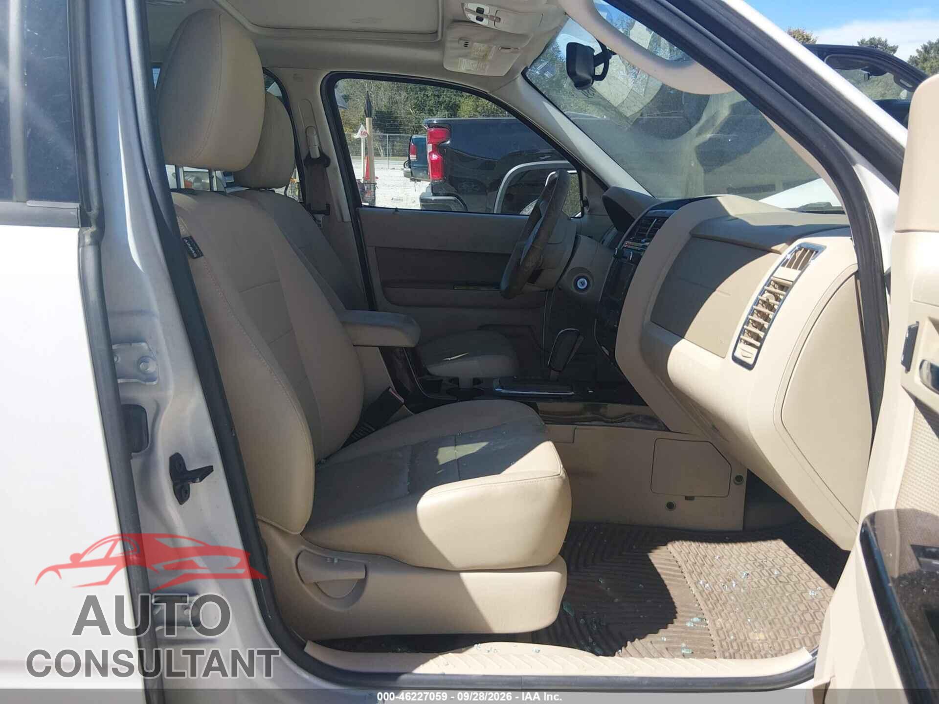 FORD ESCAPE 2011 - 1FMCU0EG0BKA86632