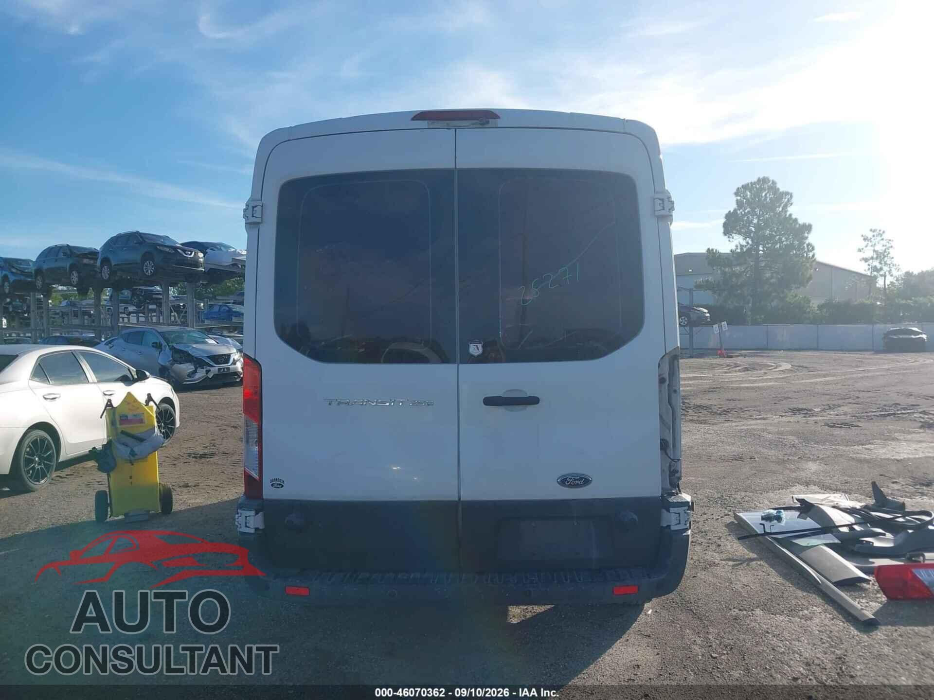 FORD TRANSIT-250 2015 - 1FTNR2CM6FKA40456