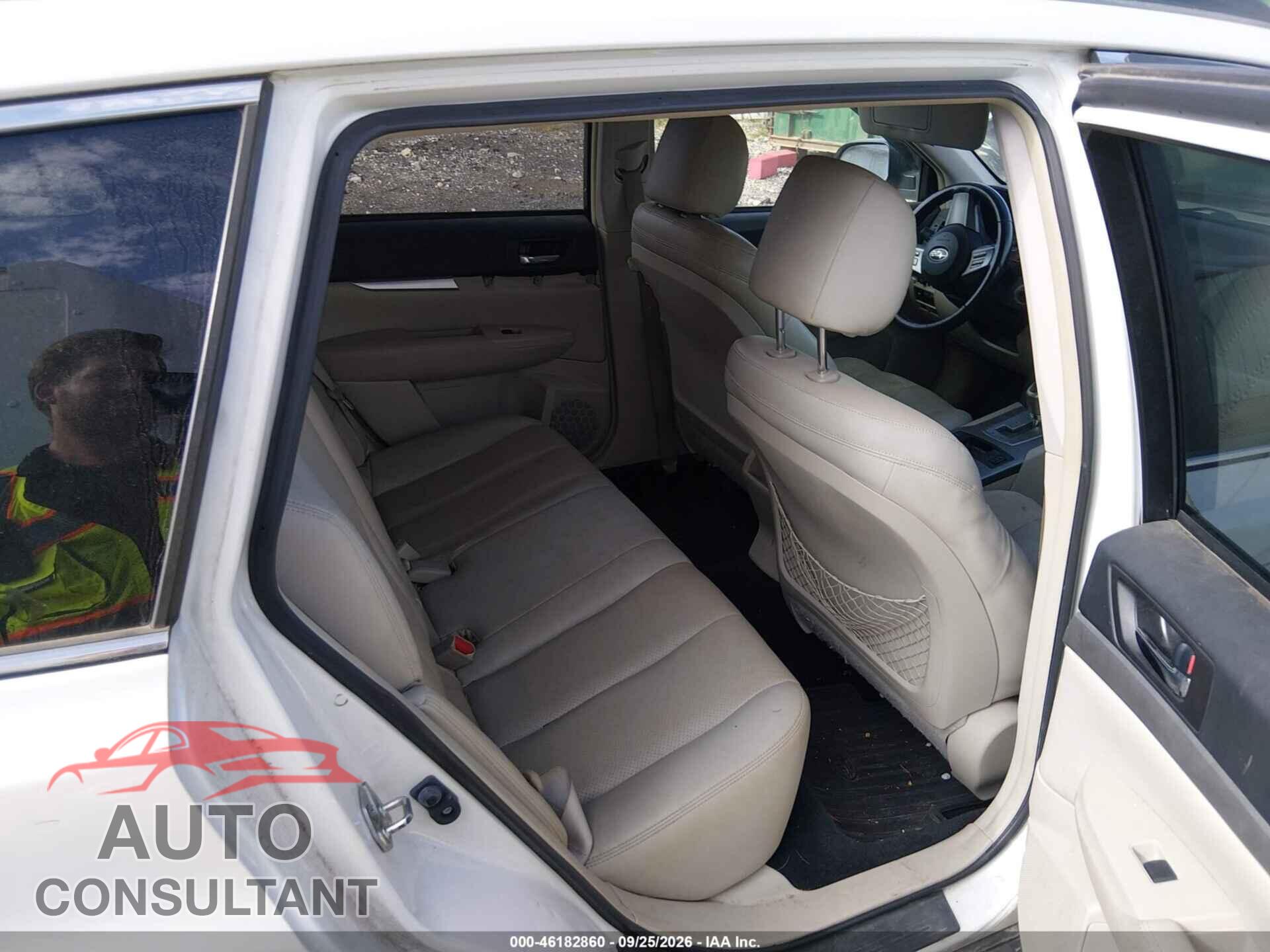 SUBARU OUTBACK 2011 - 4S4BRCCC5B3369102