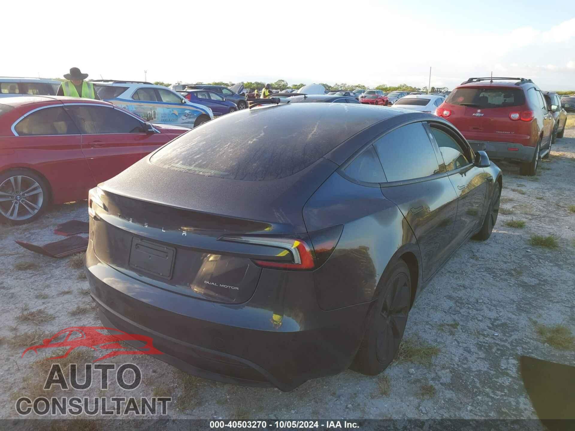 TESLA MODEL 3 2024 - 5YJ3E1EB9RF755581