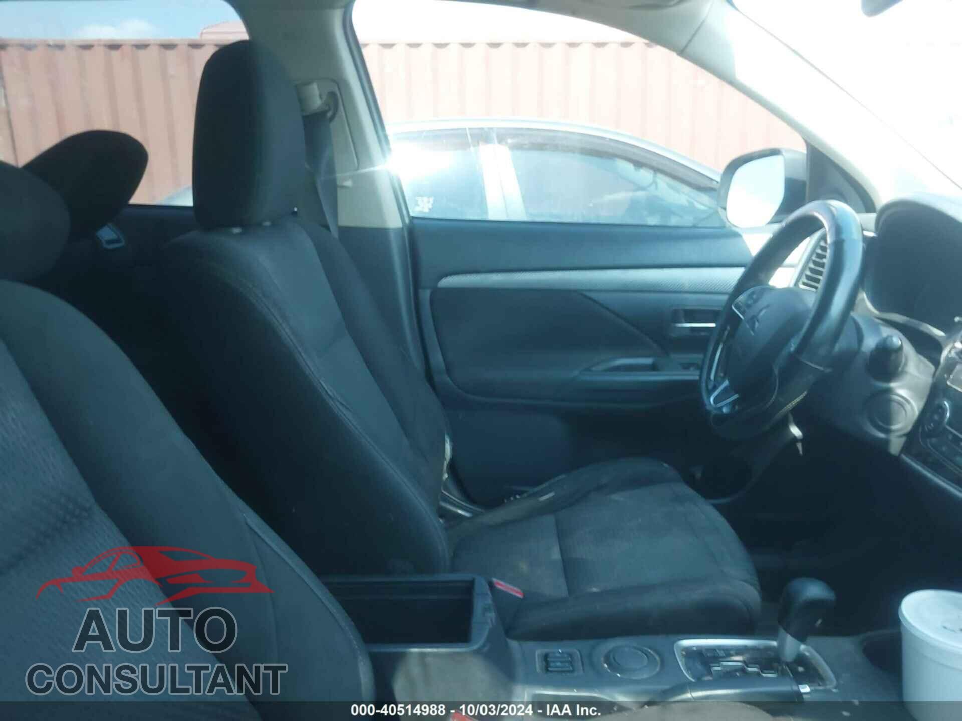 MITSUBISHI OUTLANDER 2016 - JA4AD3A32GZ003405