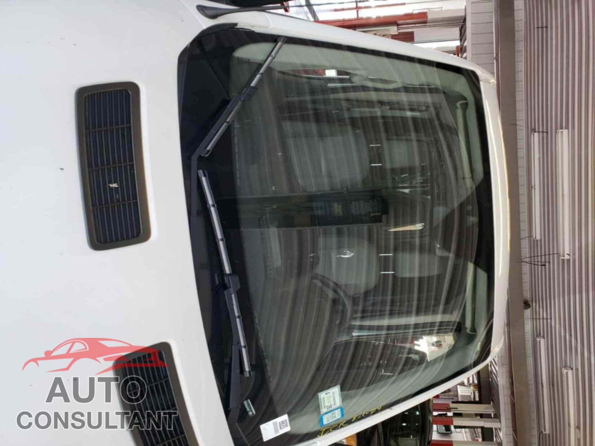 FORD TRANSIT 2018 - 1FTYR1YM1JKA16302