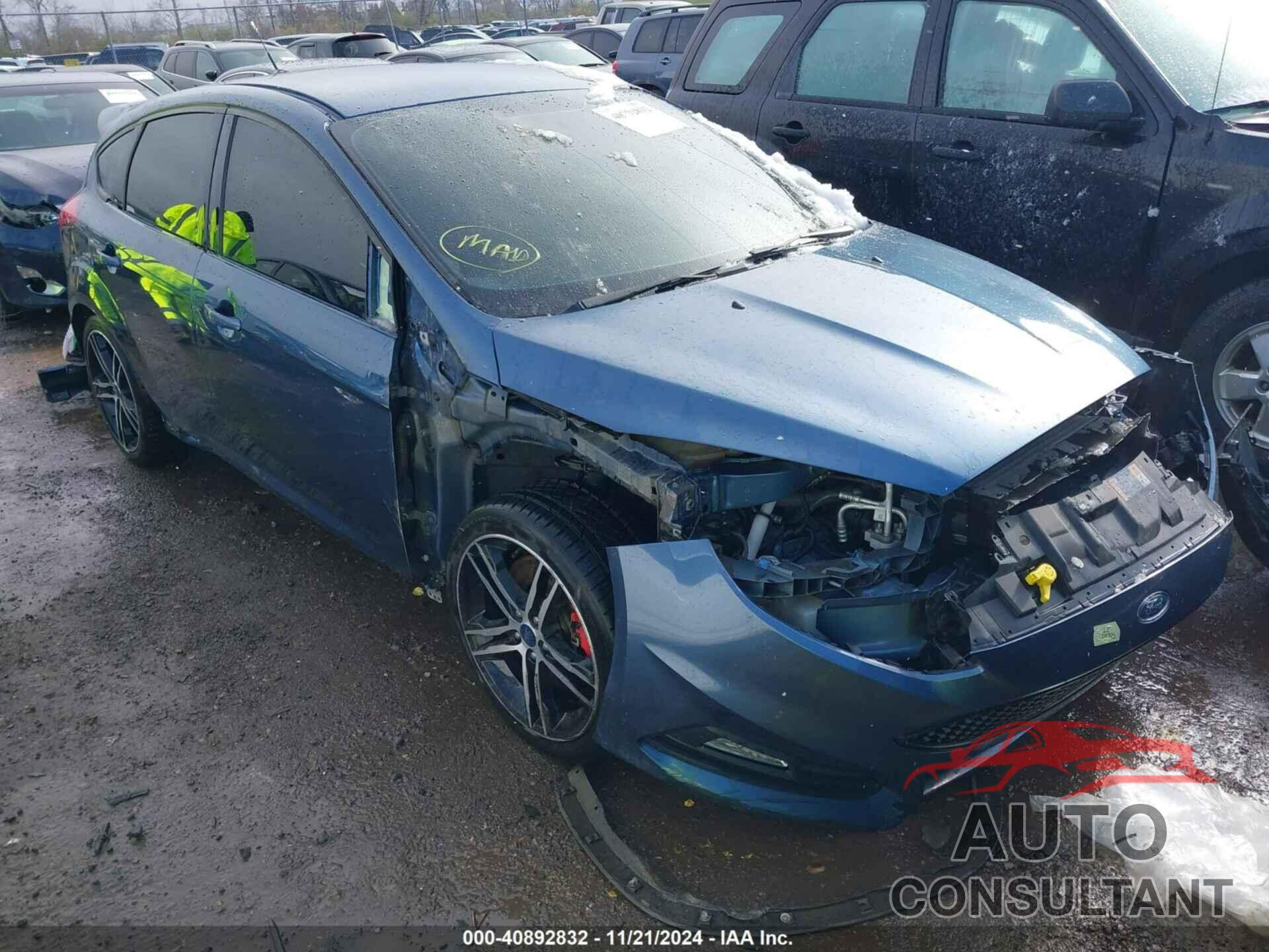 FORD FOCUS ST 2018 - 1FADP3L99JL289474