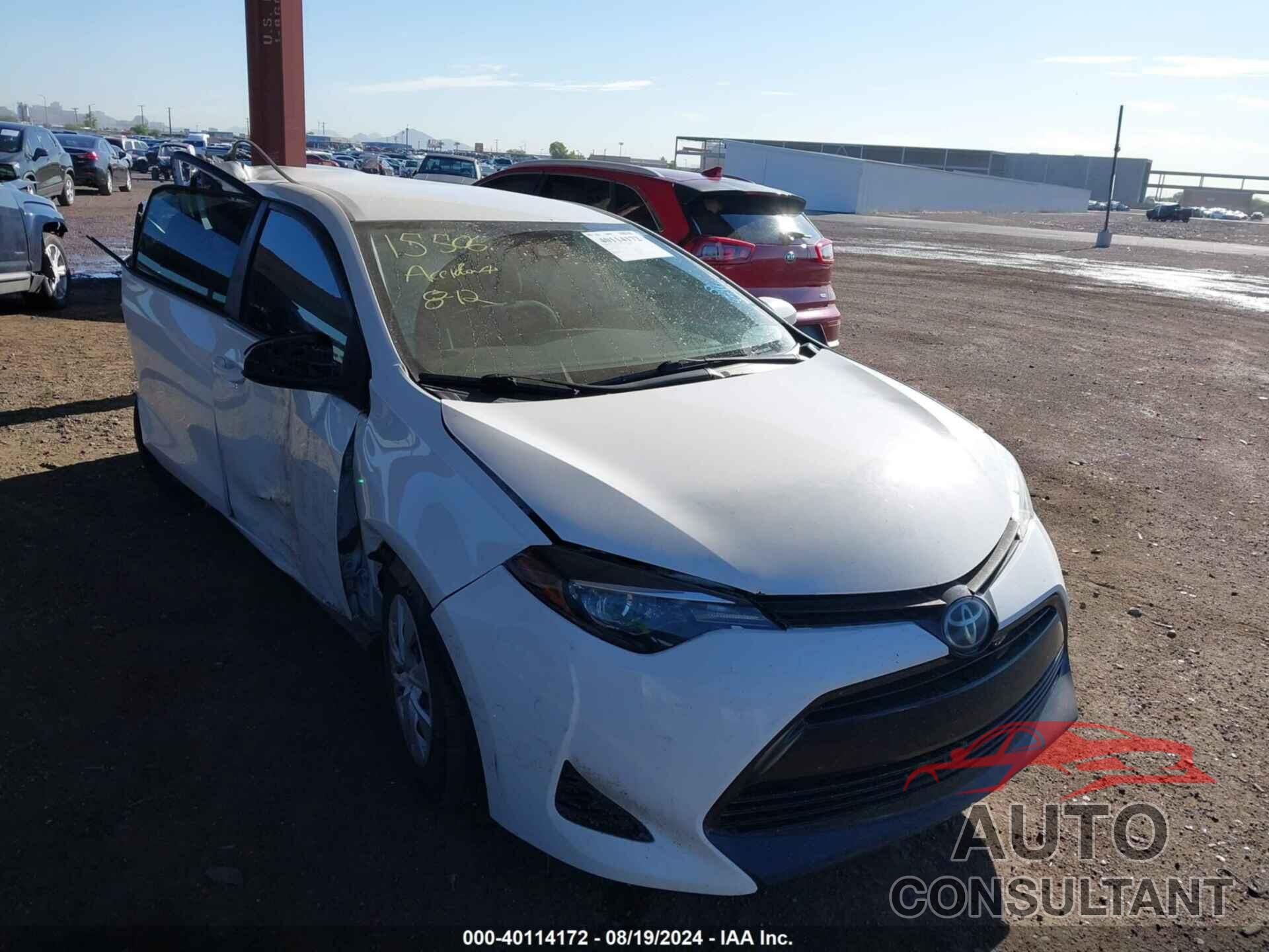 TOYOTA COROLLA 2018 - 2T1BURHEXJC113236