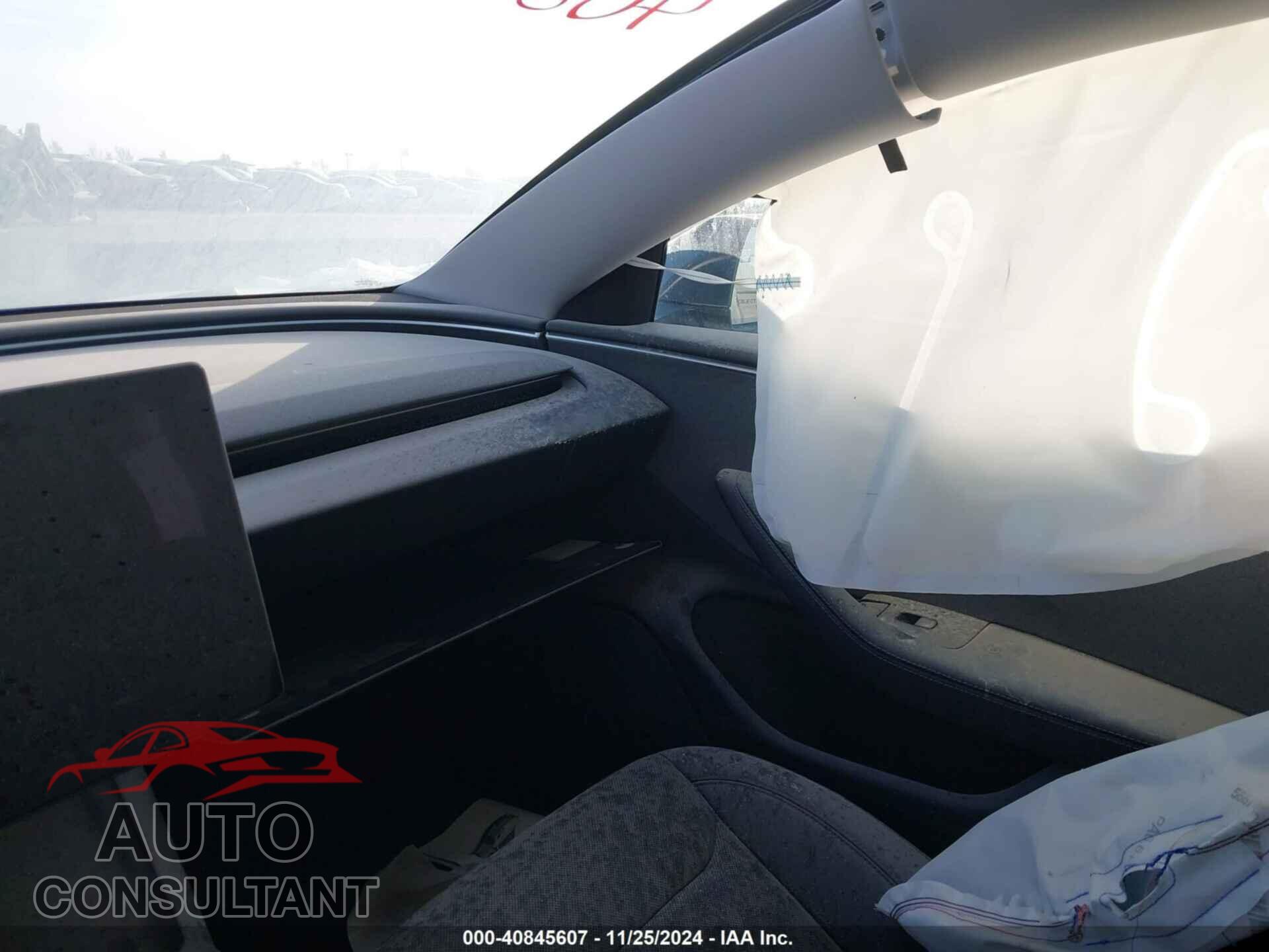 TESLA MODEL 3 2024 - 5YJ3E1EA2RF731288