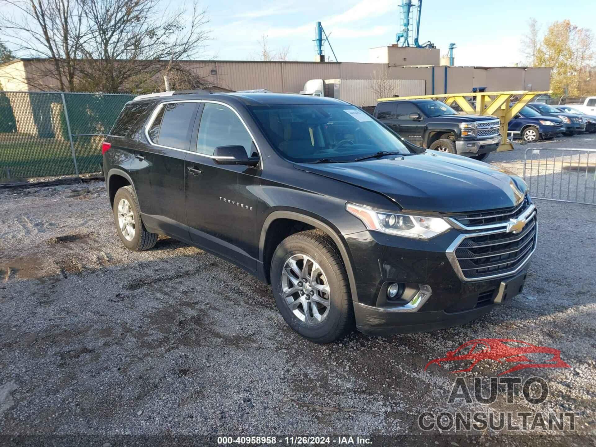 CHEVROLET TRAVERSE 2018 - 1GNERGKW8JJ255164