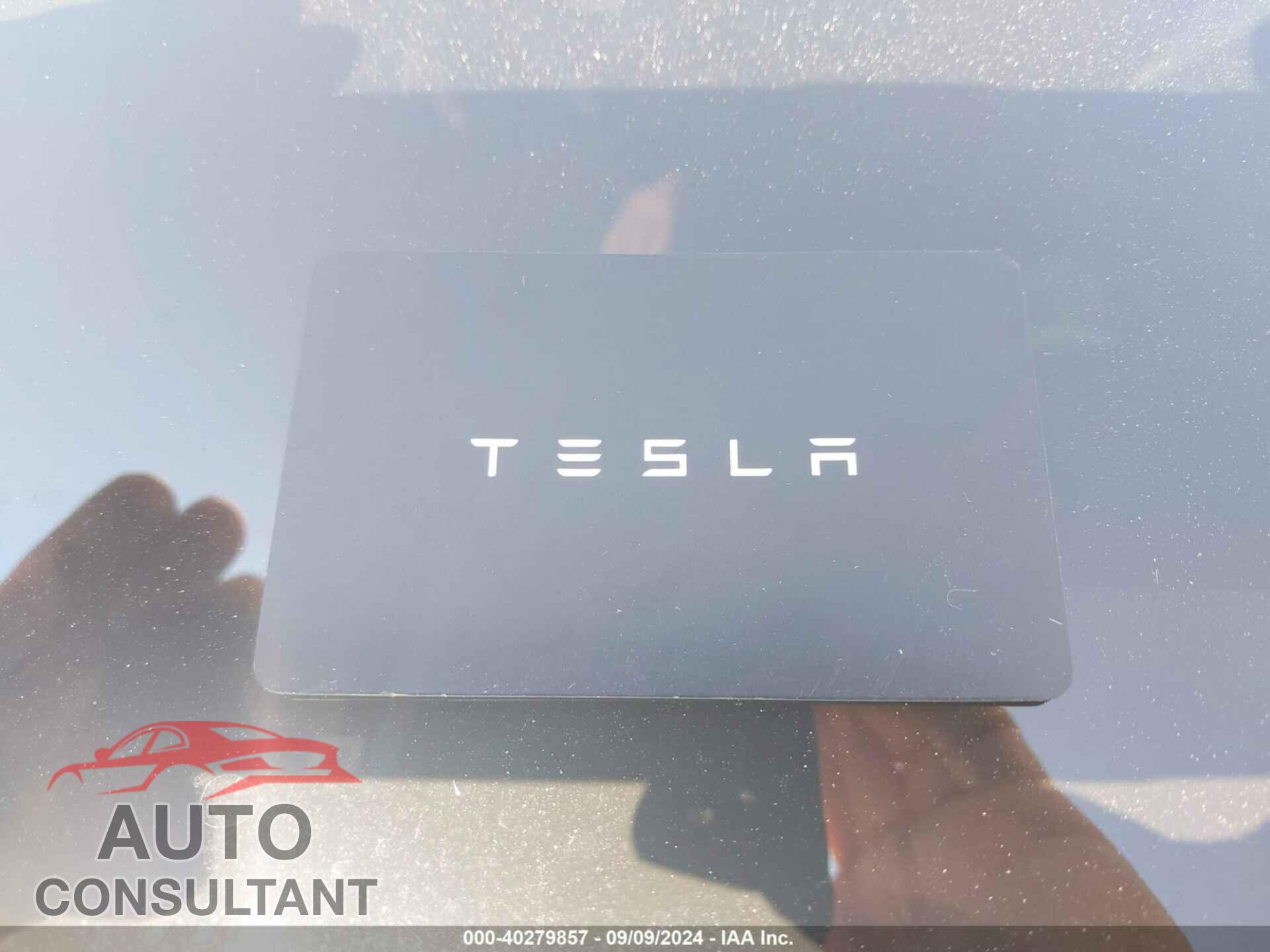 TESLA MODEL 3 2024 - 5YJ3E1EA9RF772243