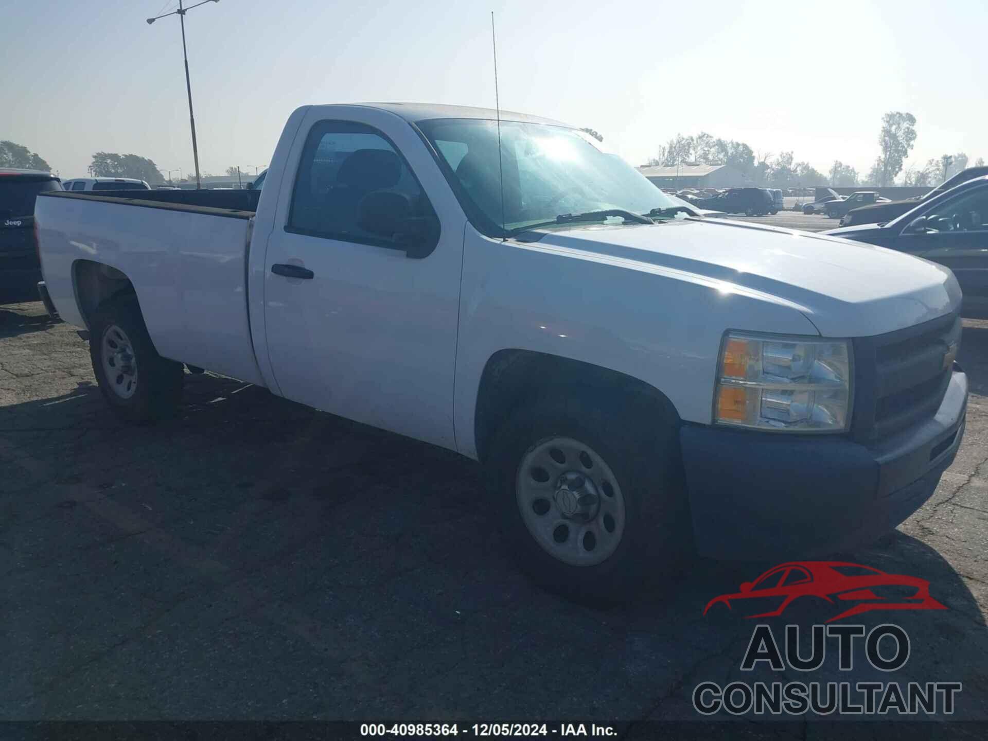 CHEVROLET SILVERADO 1500 2013 - 1GCNCPEA6DZ118210