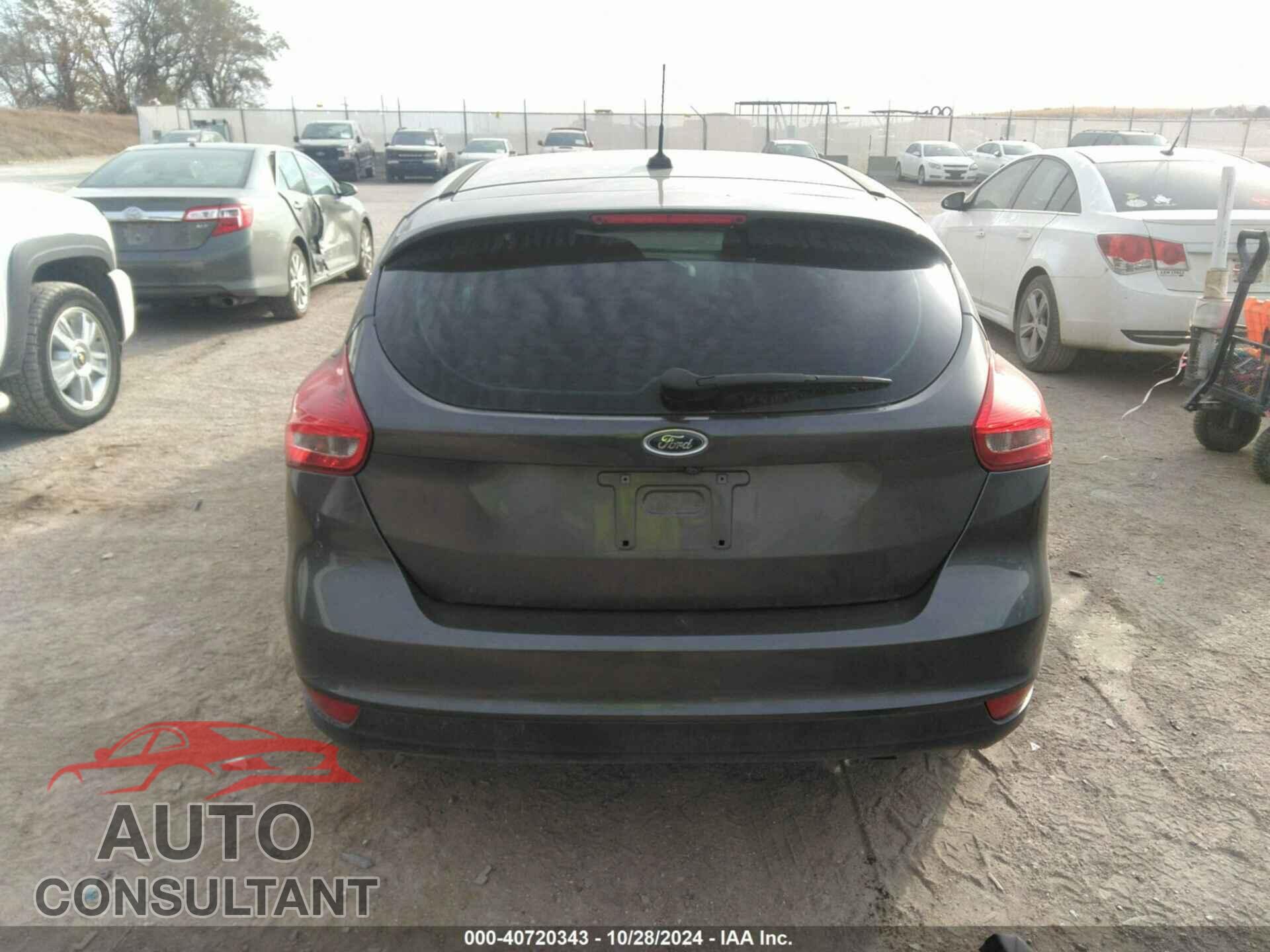 FORD FOCUS 2017 - 1FADP3K22HL205445