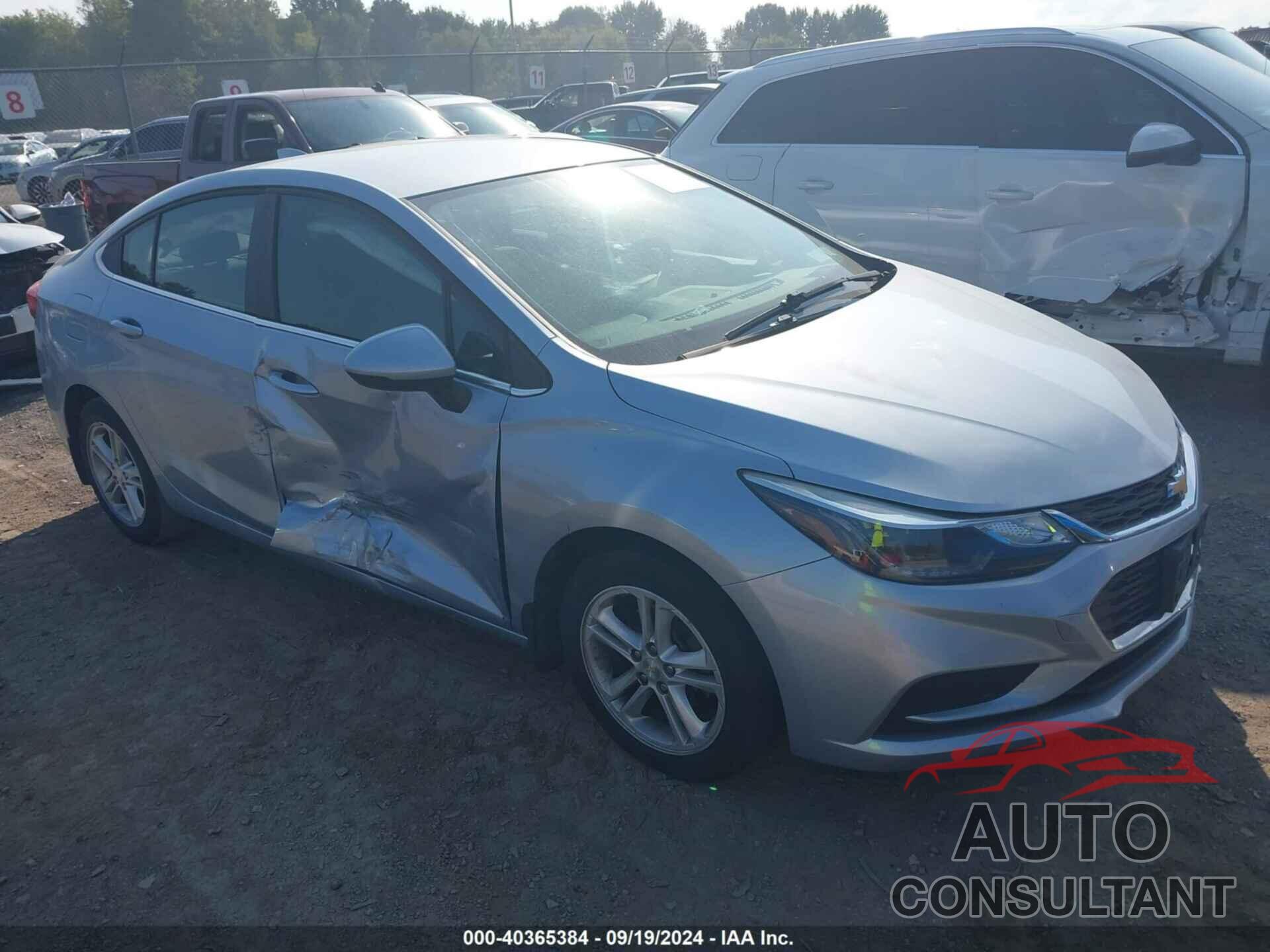 CHEVROLET CRUZE 2018 - 1G1BE5SM8J7150091