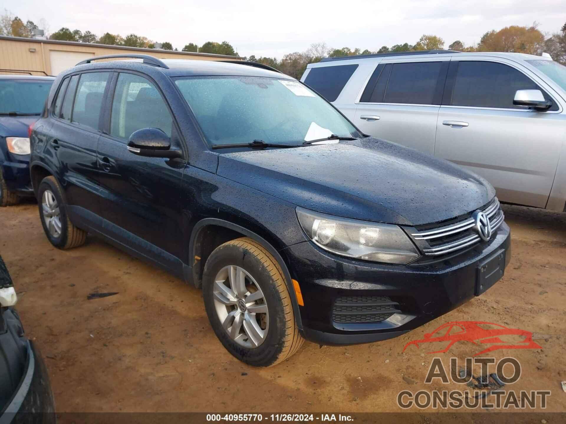 VOLKSWAGEN TIGUAN 2017 - WVGBV7AX4HK041838