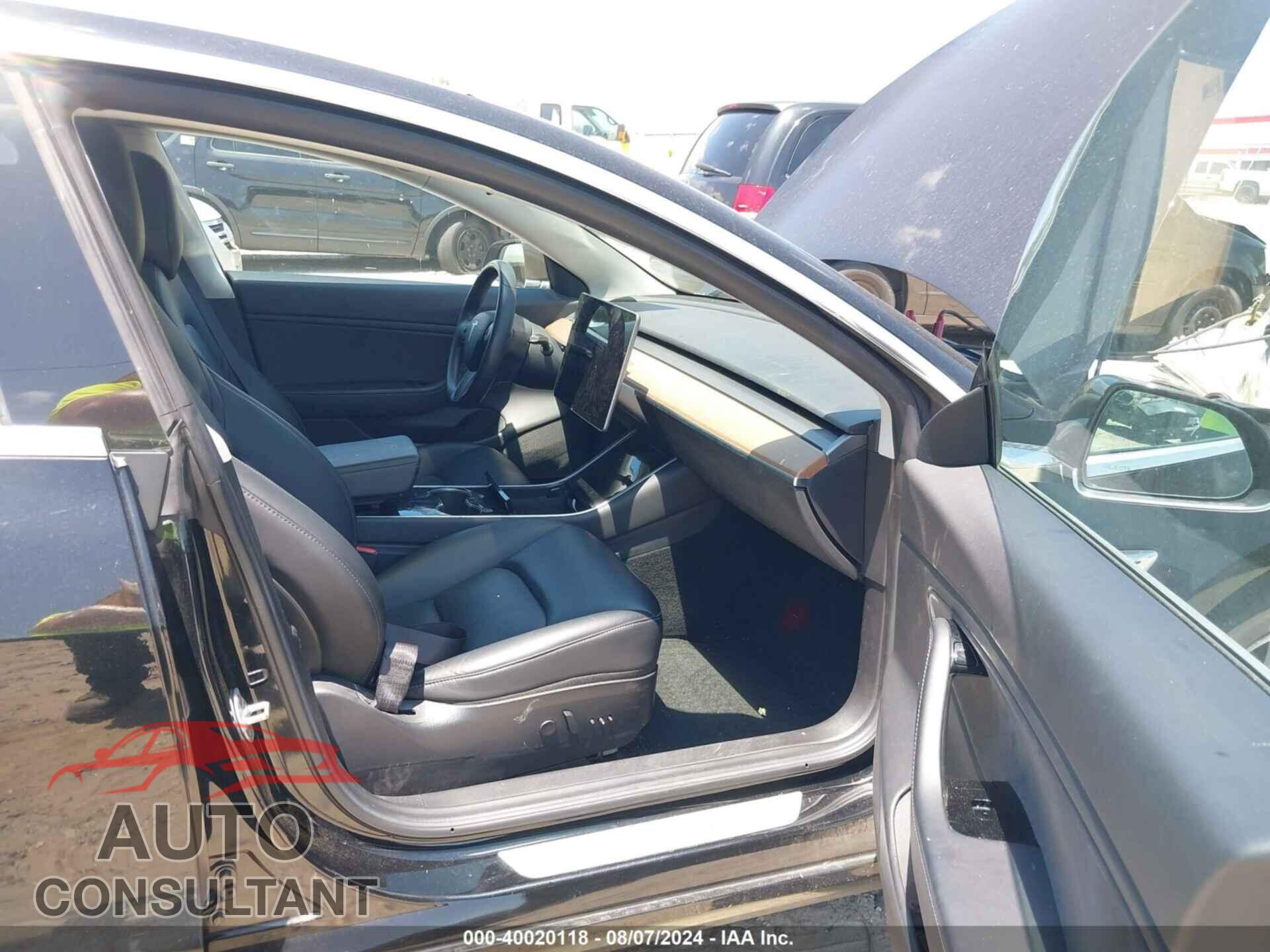 TESLA MODEL 3 2019 - 5YJ3E1EA9KF300310