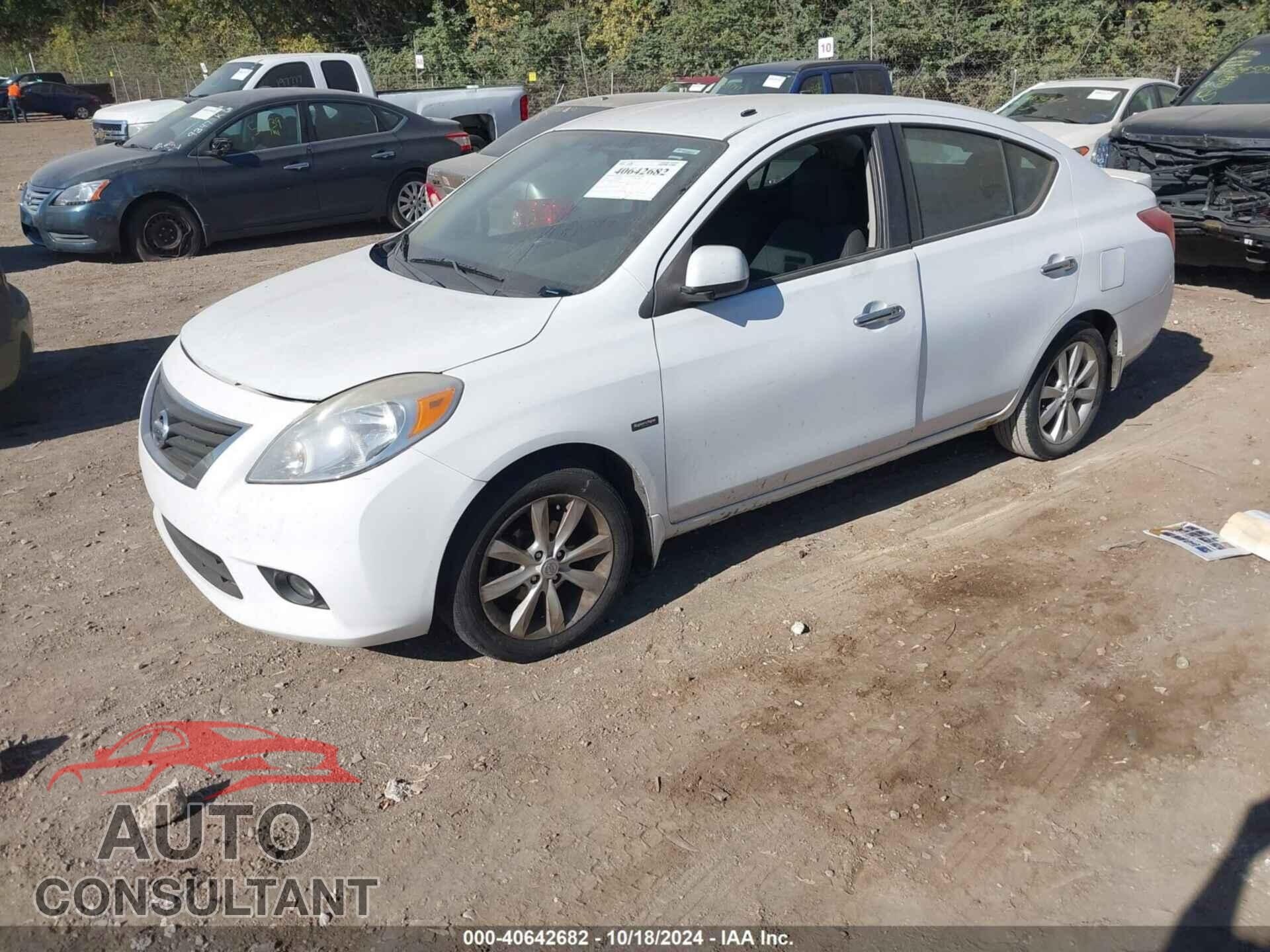 NISSAN VERSA 2014 - 3N1CN7AP7EL842432