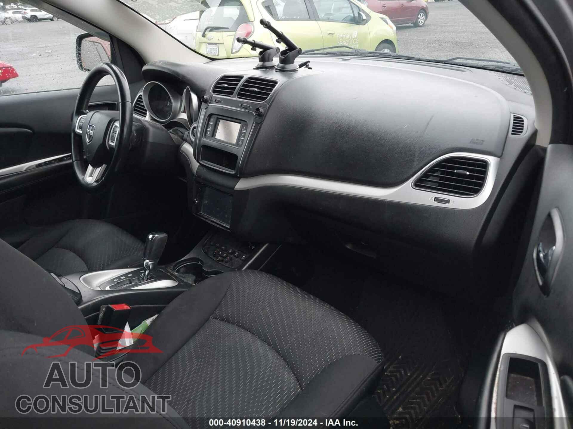 DODGE JOURNEY 2015 - 3C4PDCBB8FT709189