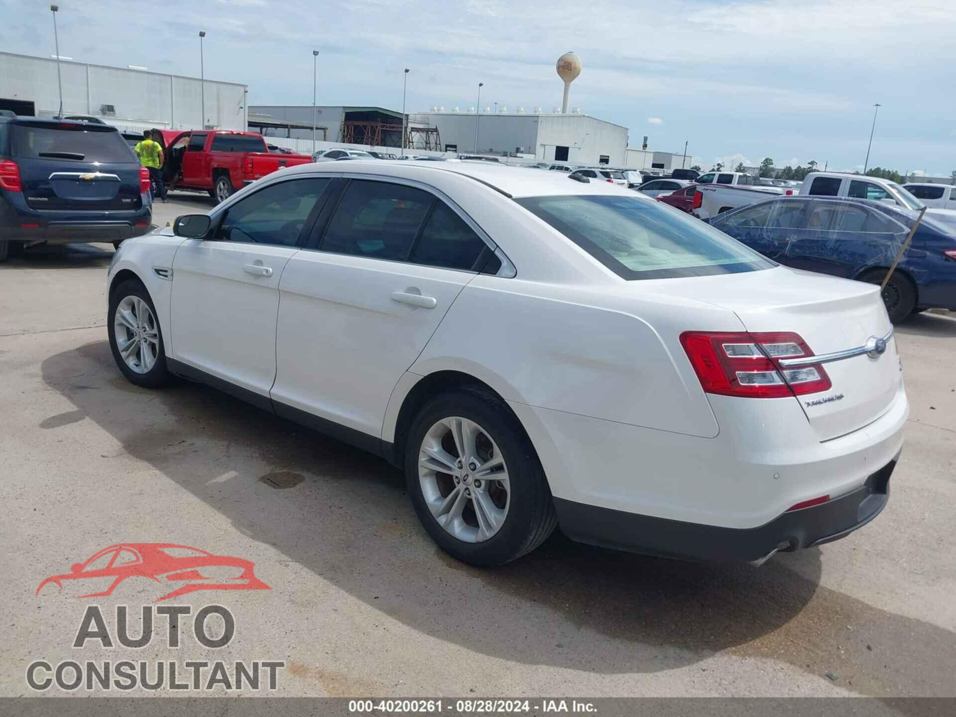 FORD TAURUS 2016 - 1FAHP2E89GG149202