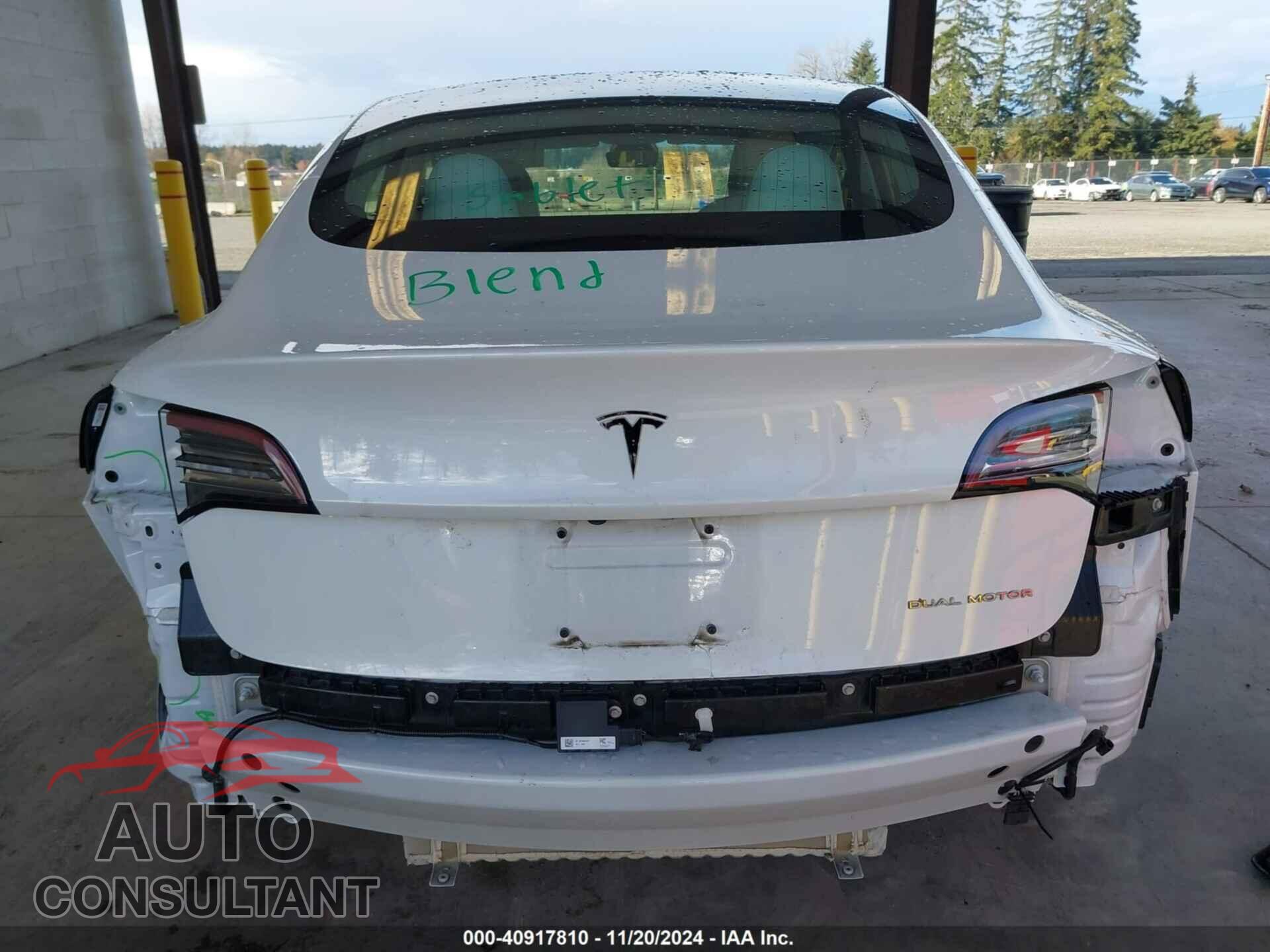 TESLA MODEL 3 2018 - 5YJ3E1EB7JF096744