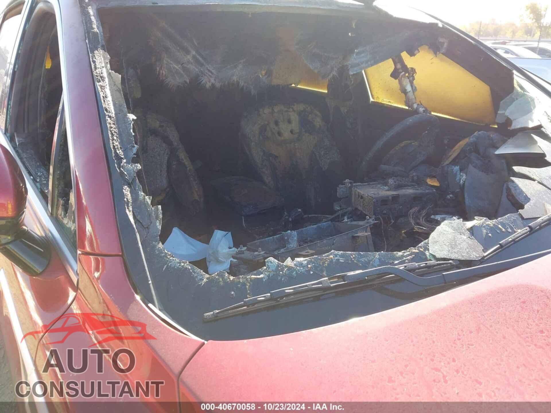 KIA SORENTO 2023 - 5XYRG4LC9PG240846