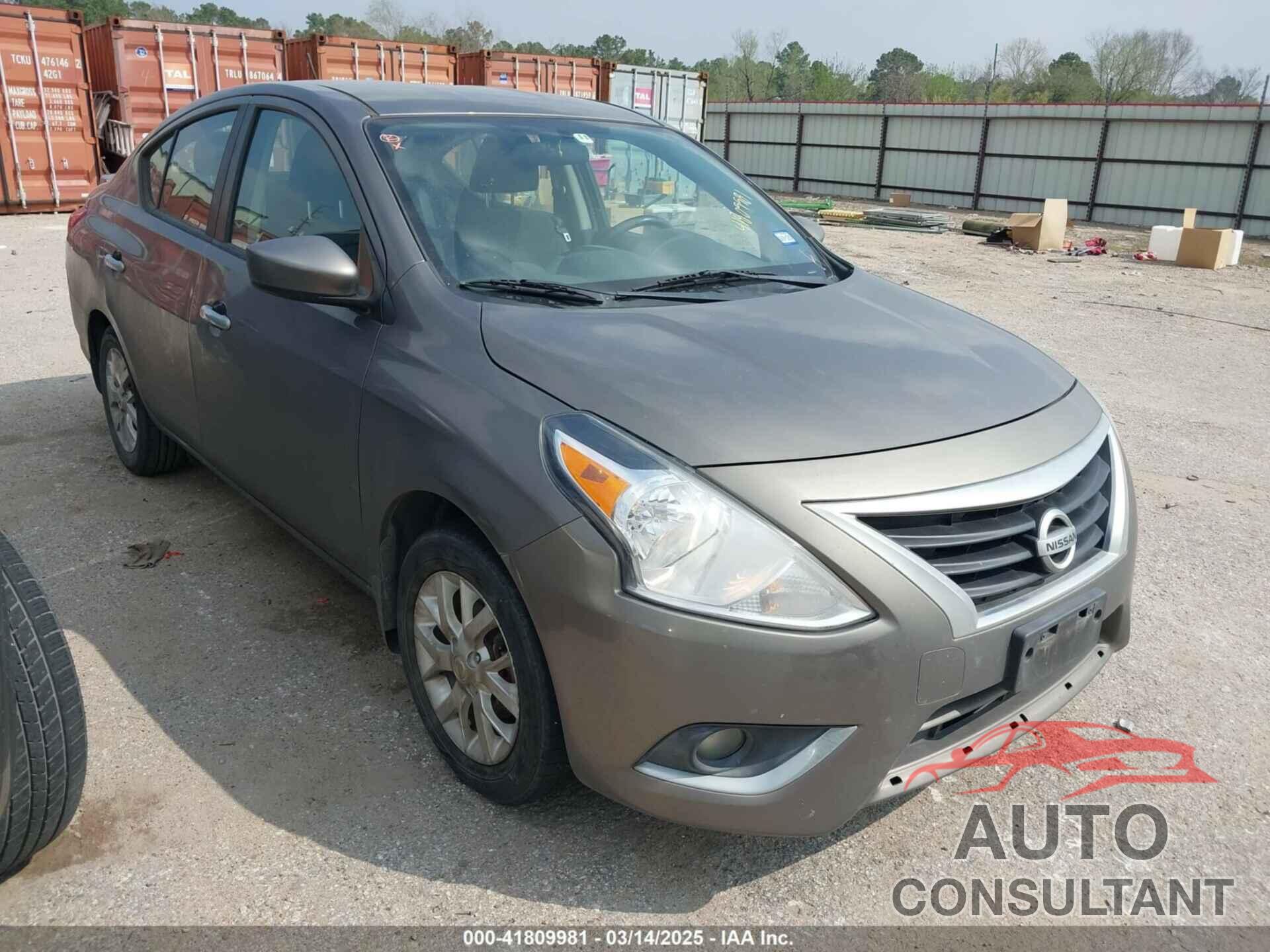 NISSAN VERSA 2017 - 3N1CN7AP4HL858043