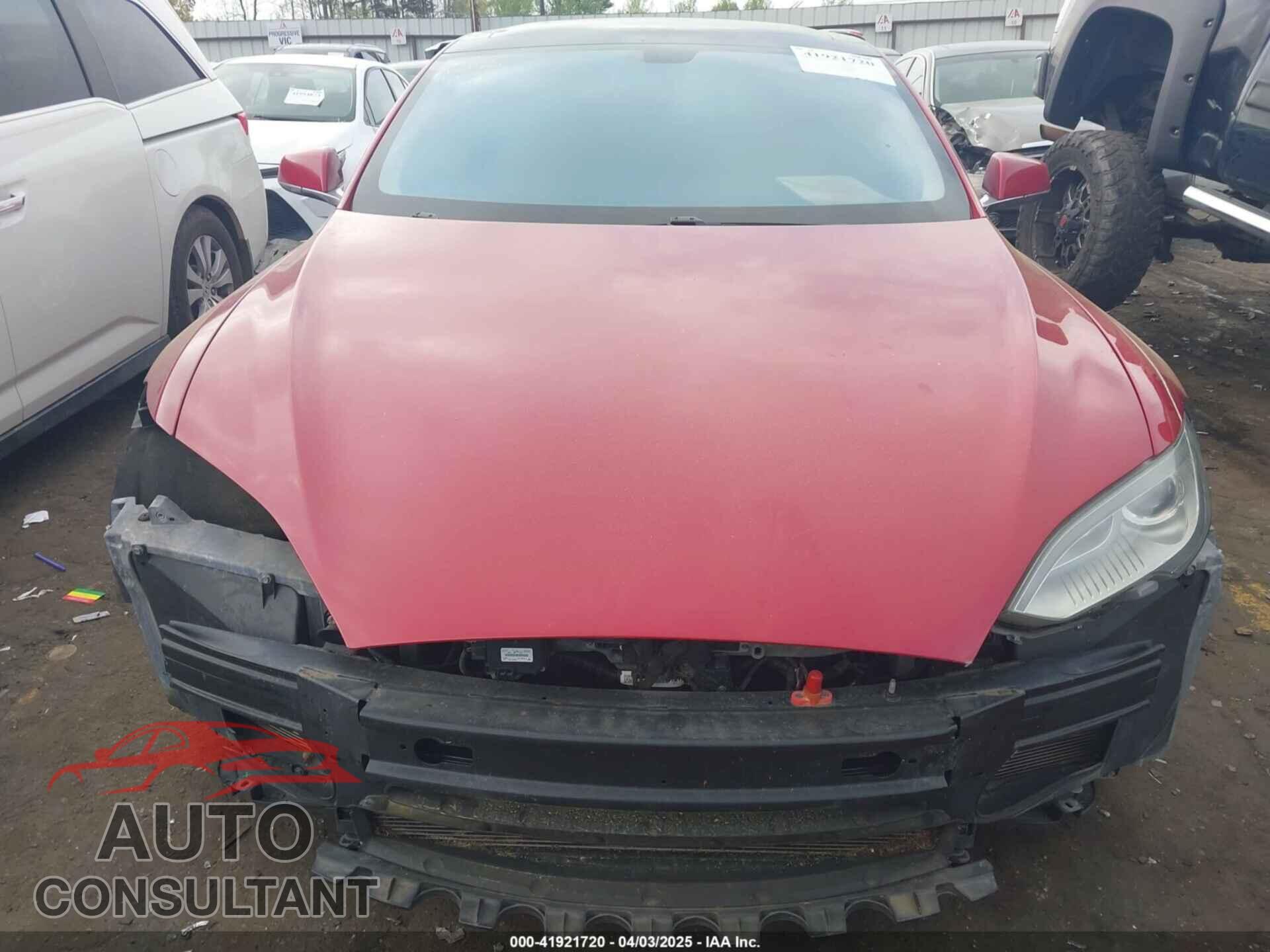 TESLA MODEL S 2013 - 5YJSA1CN1DFP09756