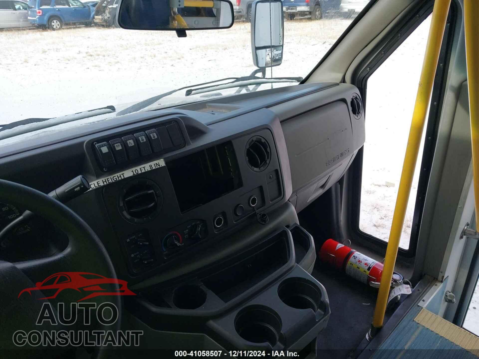 FORD E-450 CUTAWAY 2017 - 1FDFE4FS8HDC33605