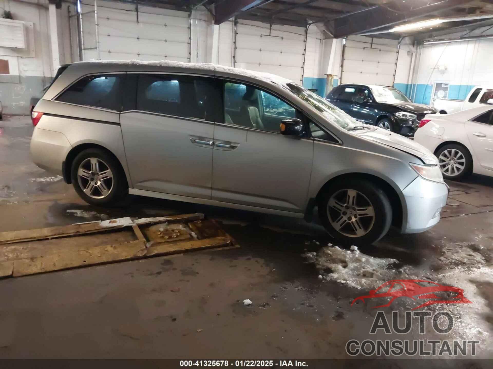 HONDA ODYSSEY 2011 - 5FNRL5H92BB005686