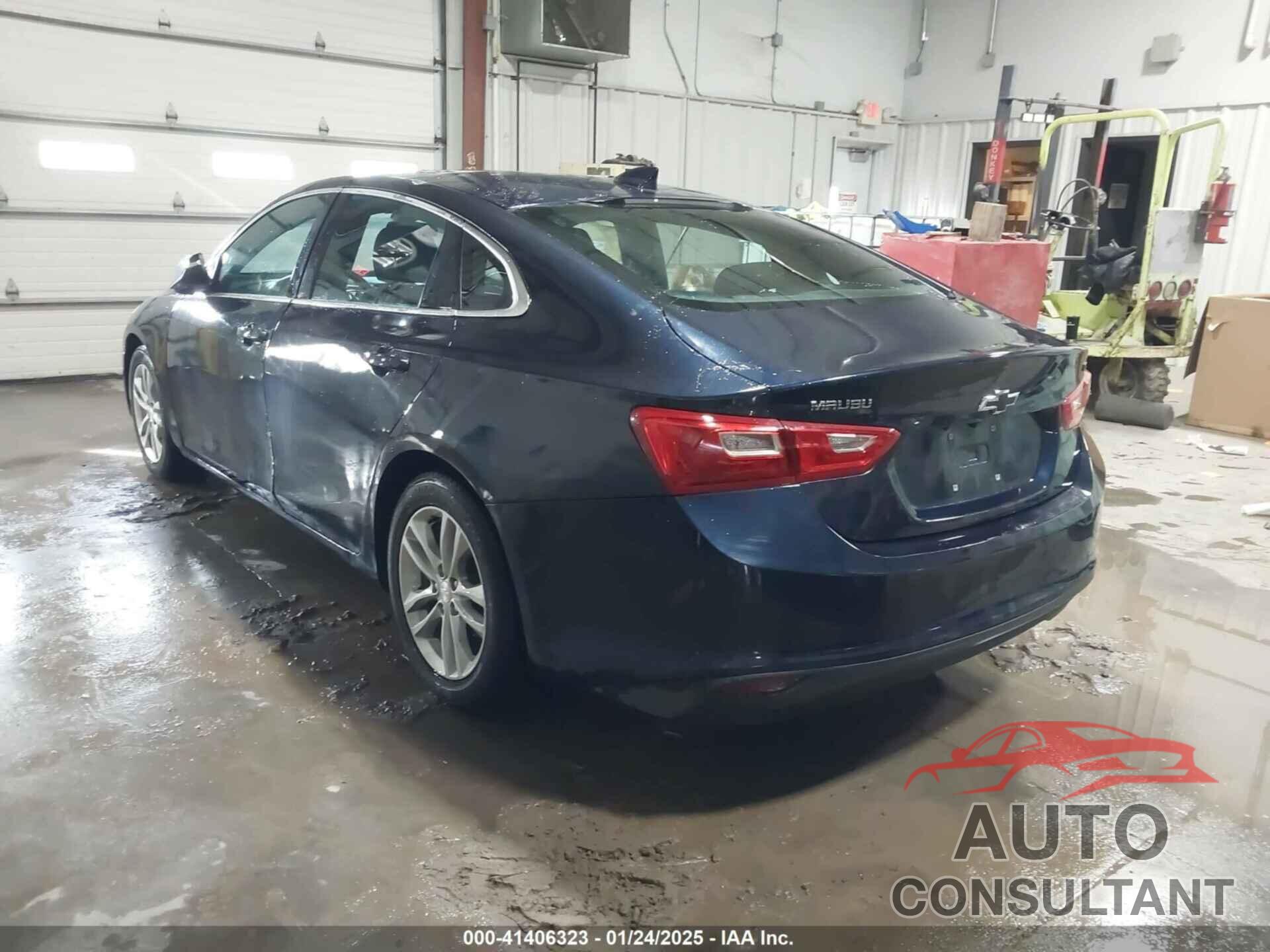 CHEVROLET MALIBU 2017 - 1G1ZE5ST5HF137689