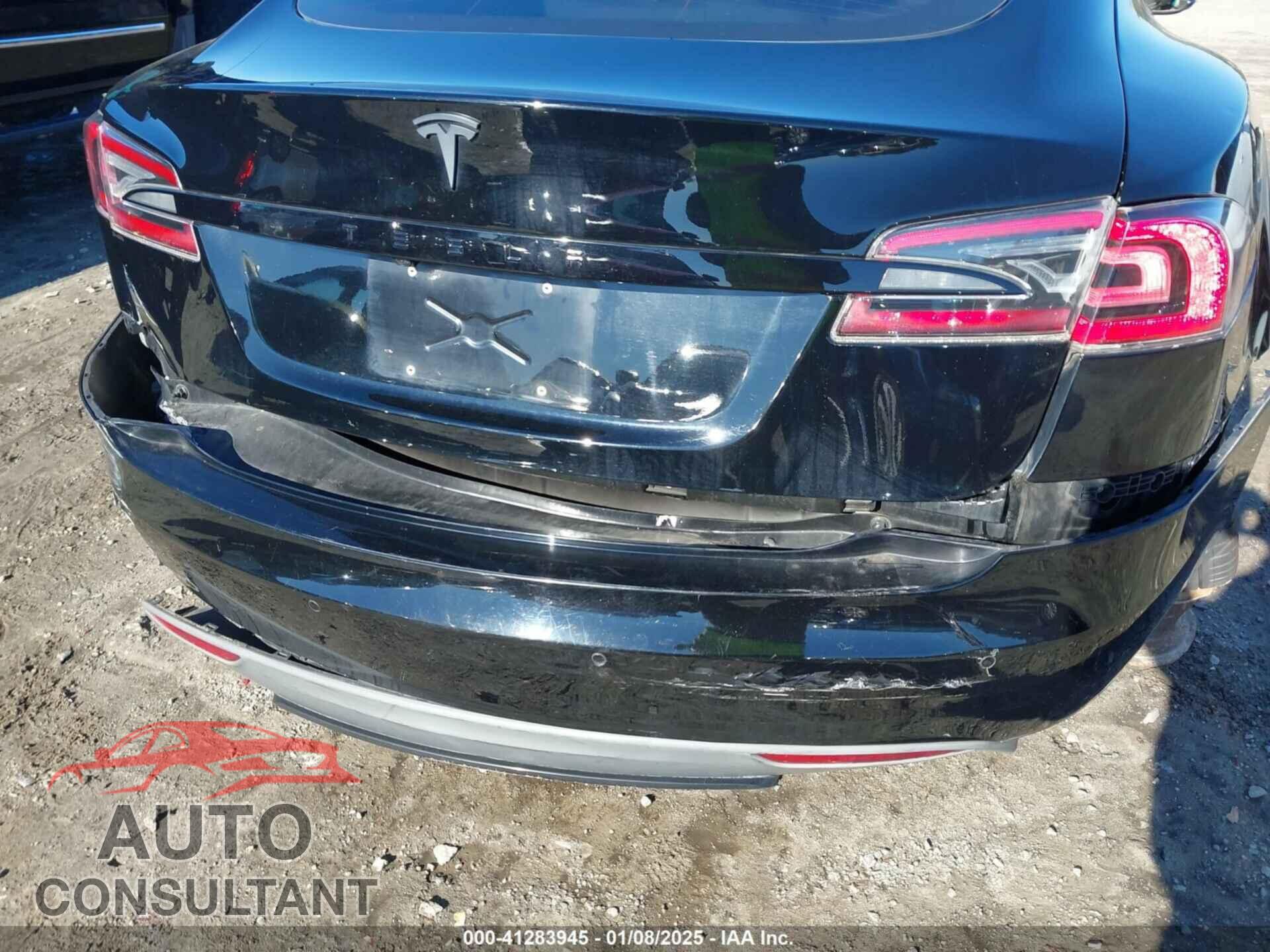 TESLA MODEL S 2013 - 5YJSA1CNXDFP18925