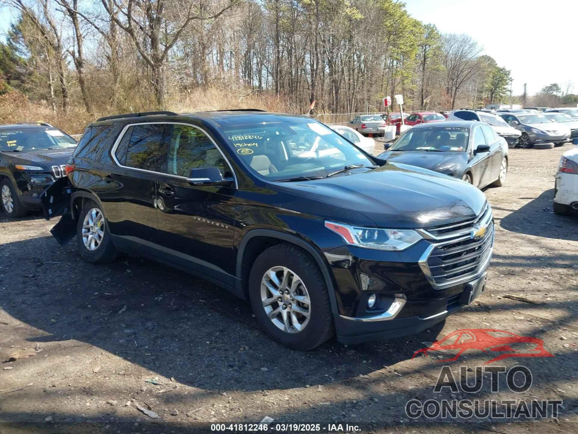 CHEVROLET TRAVERSE 2019 - 1GNEVGKW3KJ100518