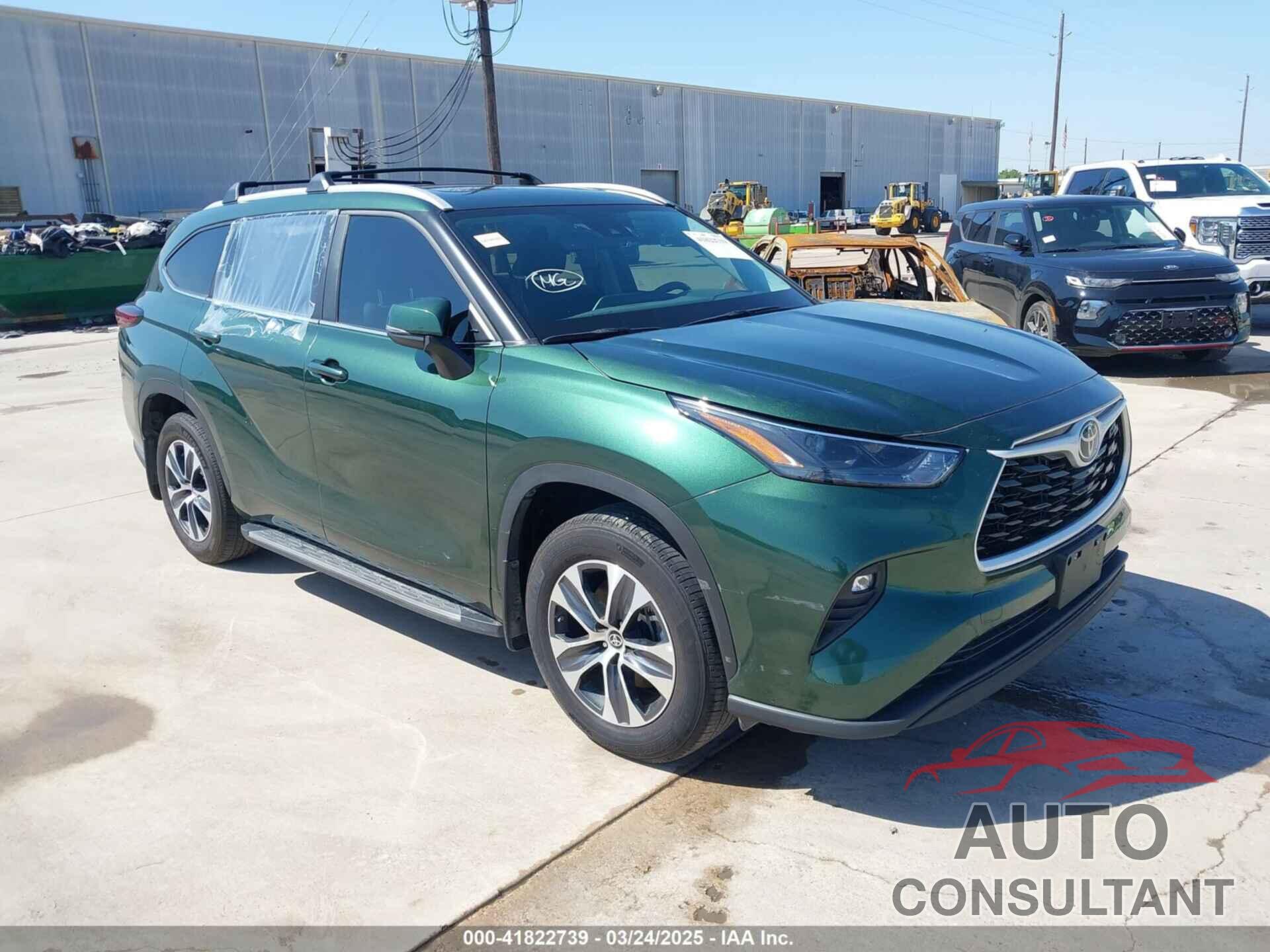 TOYOTA HIGHLANDER 2024 - 5TDKDRAH0RS528069