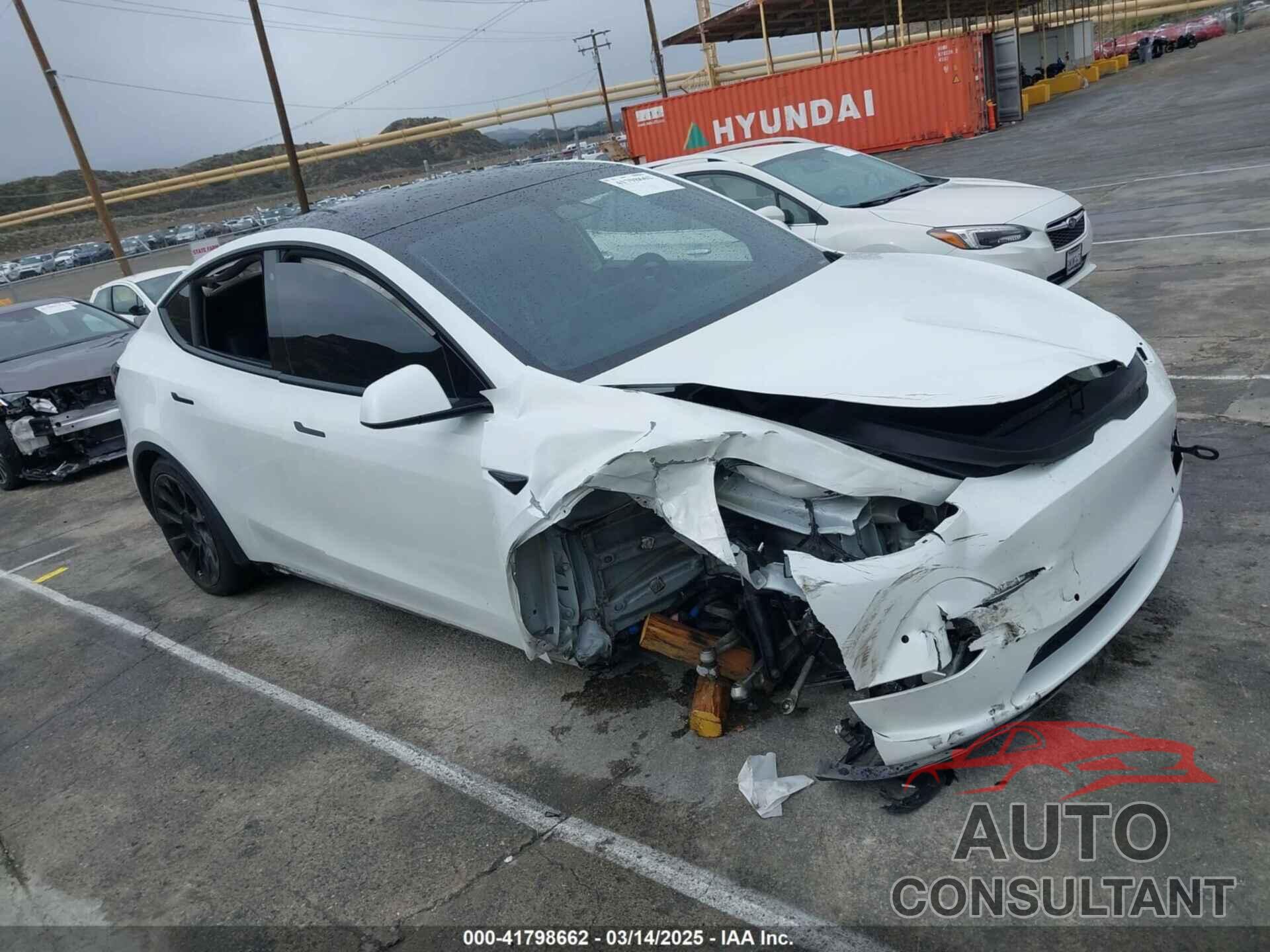 TESLA MODEL Y 2020 - 5YJYGDEE2LF022484