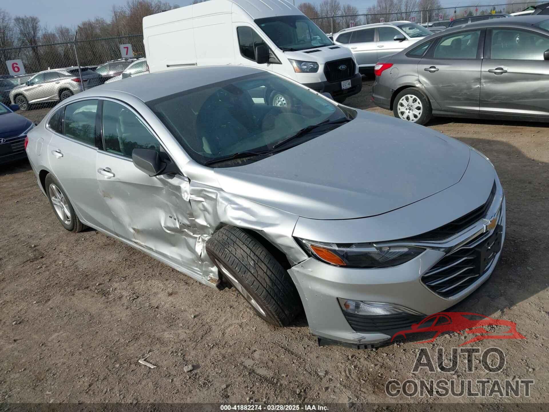 CHEVROLET MALIBU 2019 - 1G1ZC5ST7KF177382