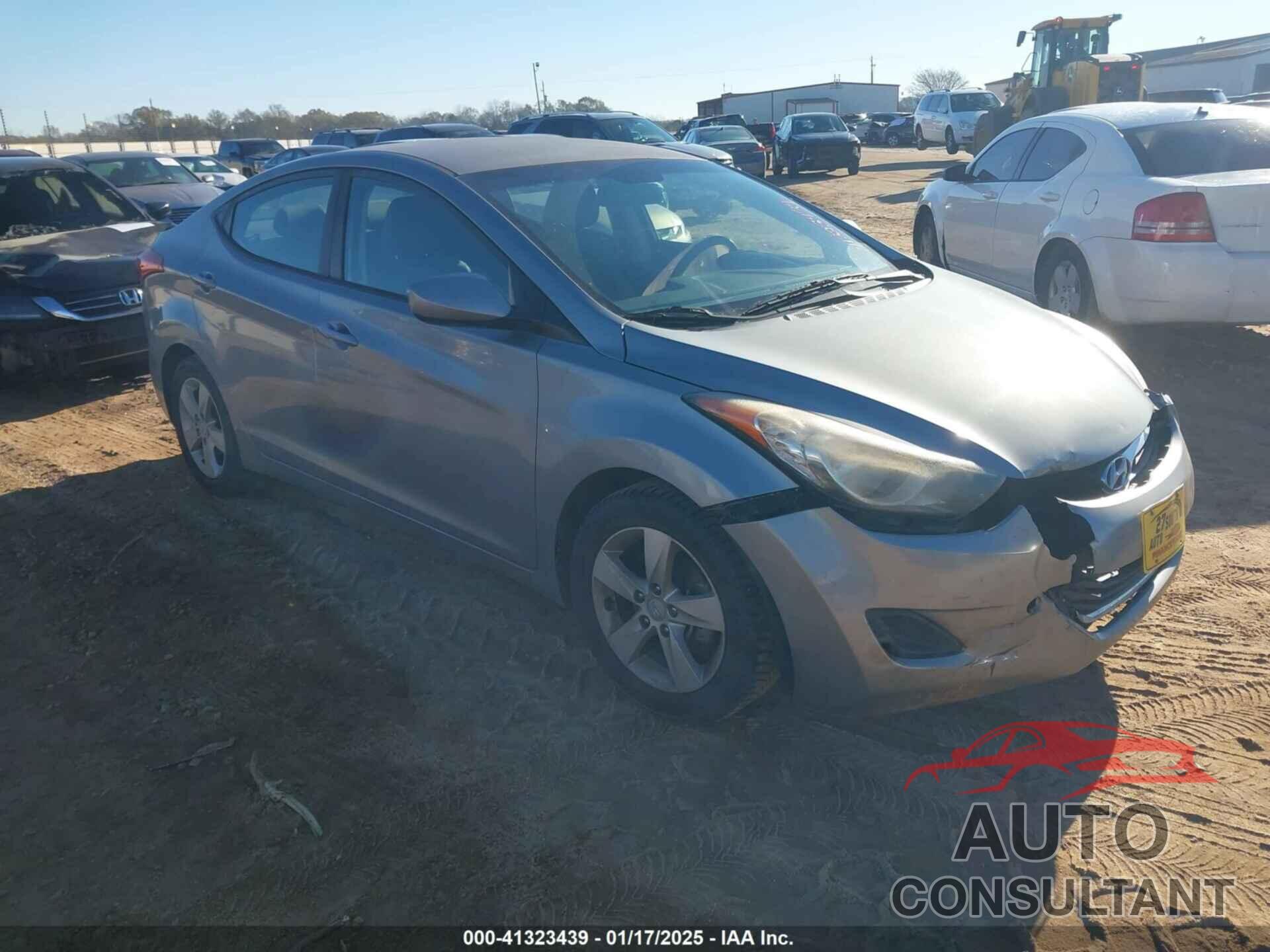 HYUNDAI ELANTRA 2013 - KMHDH4AEXDU810080