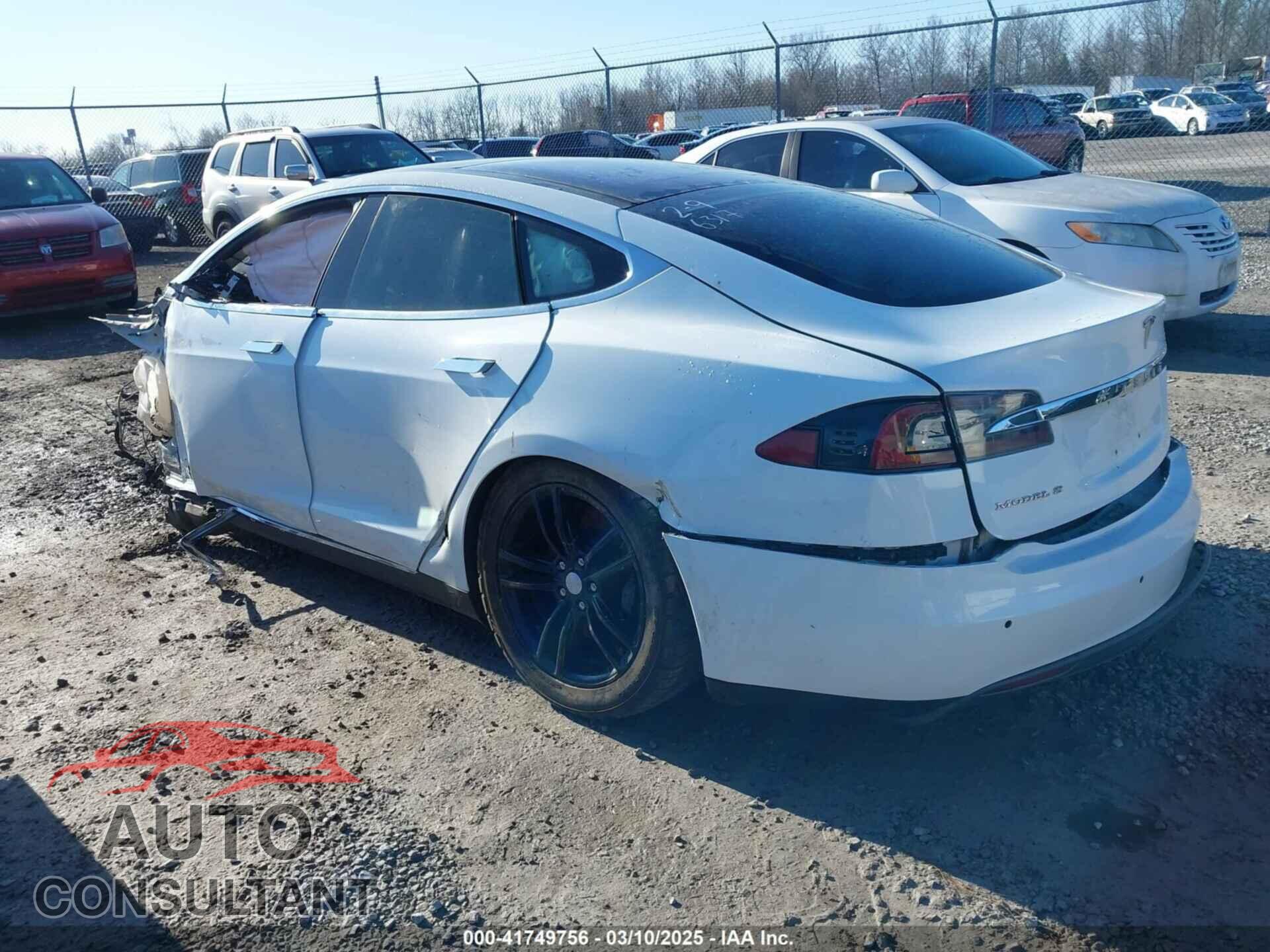 TESLA MODEL S 2013 - 5YJSA1CN5DFP26317
